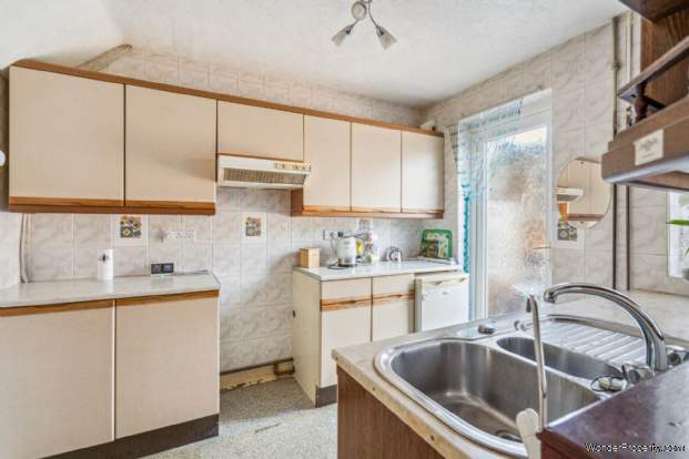Additional Property Image 3 bedroom Terraced for sale in Watford 2