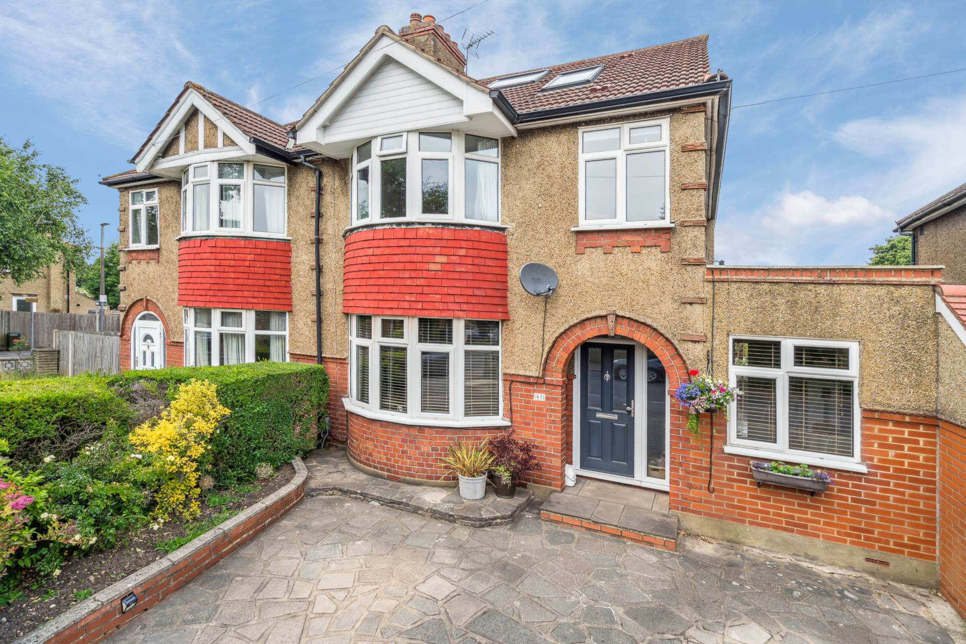 4 bedroom Semi Detached for sale in Watford
