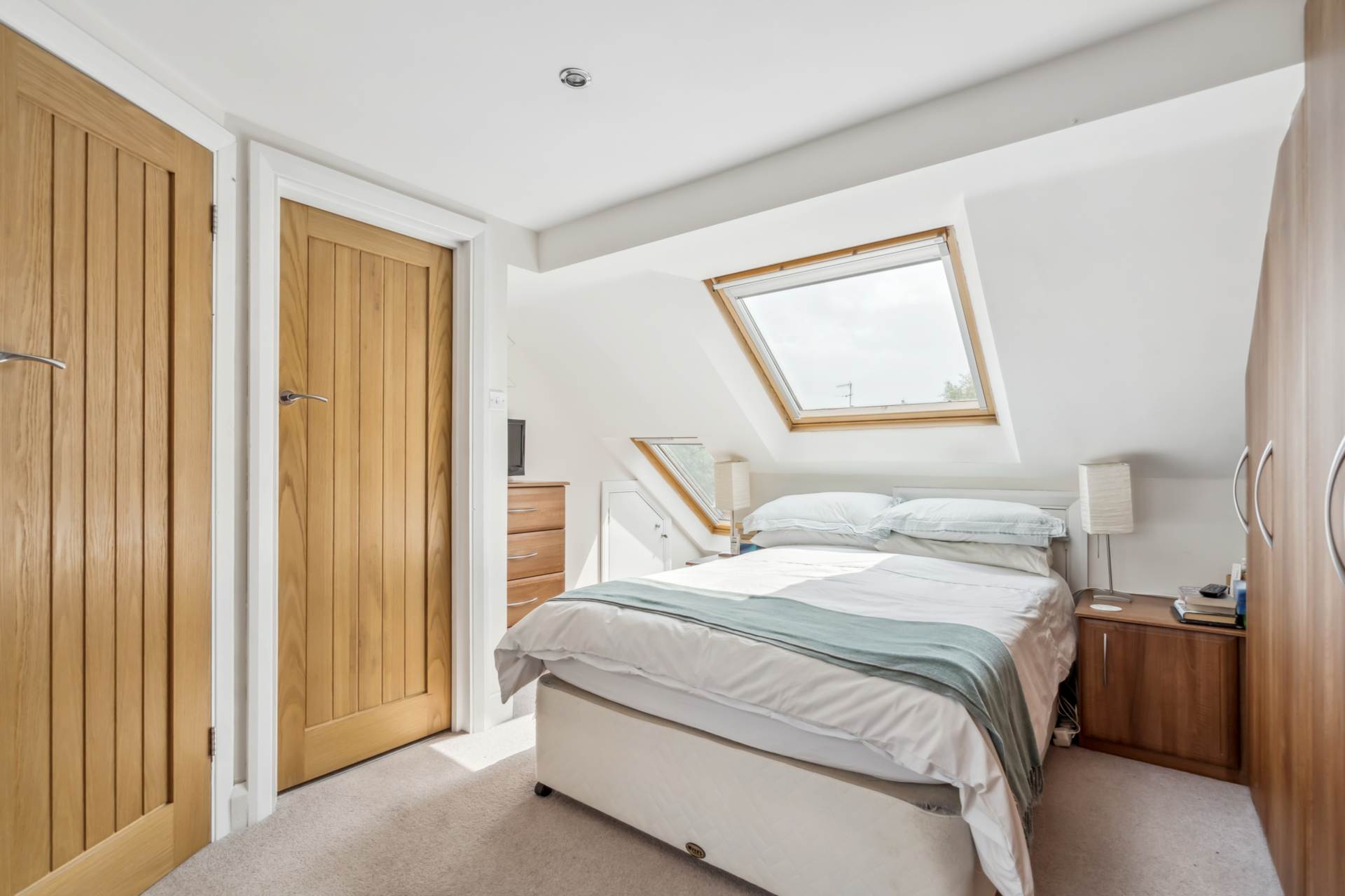 Additional Property Image 4 bedroom Semi Detached for sale in Watford 16