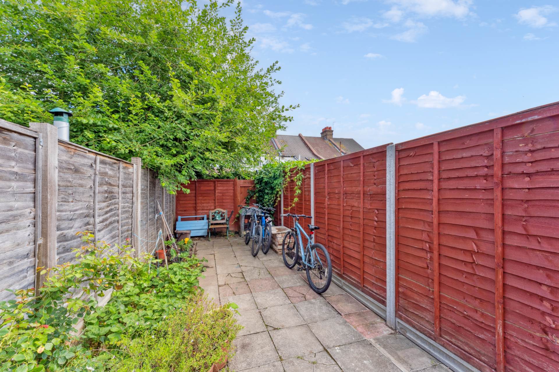 Additional Property Image 2 bedroom Terraced for sale in Watford 13