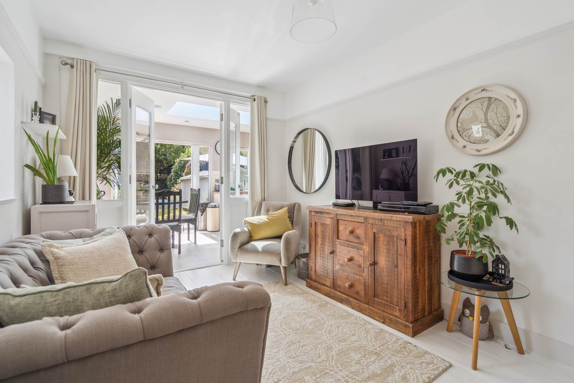 Additional Property Image 3 bedroom Detached for sale in Watford 3