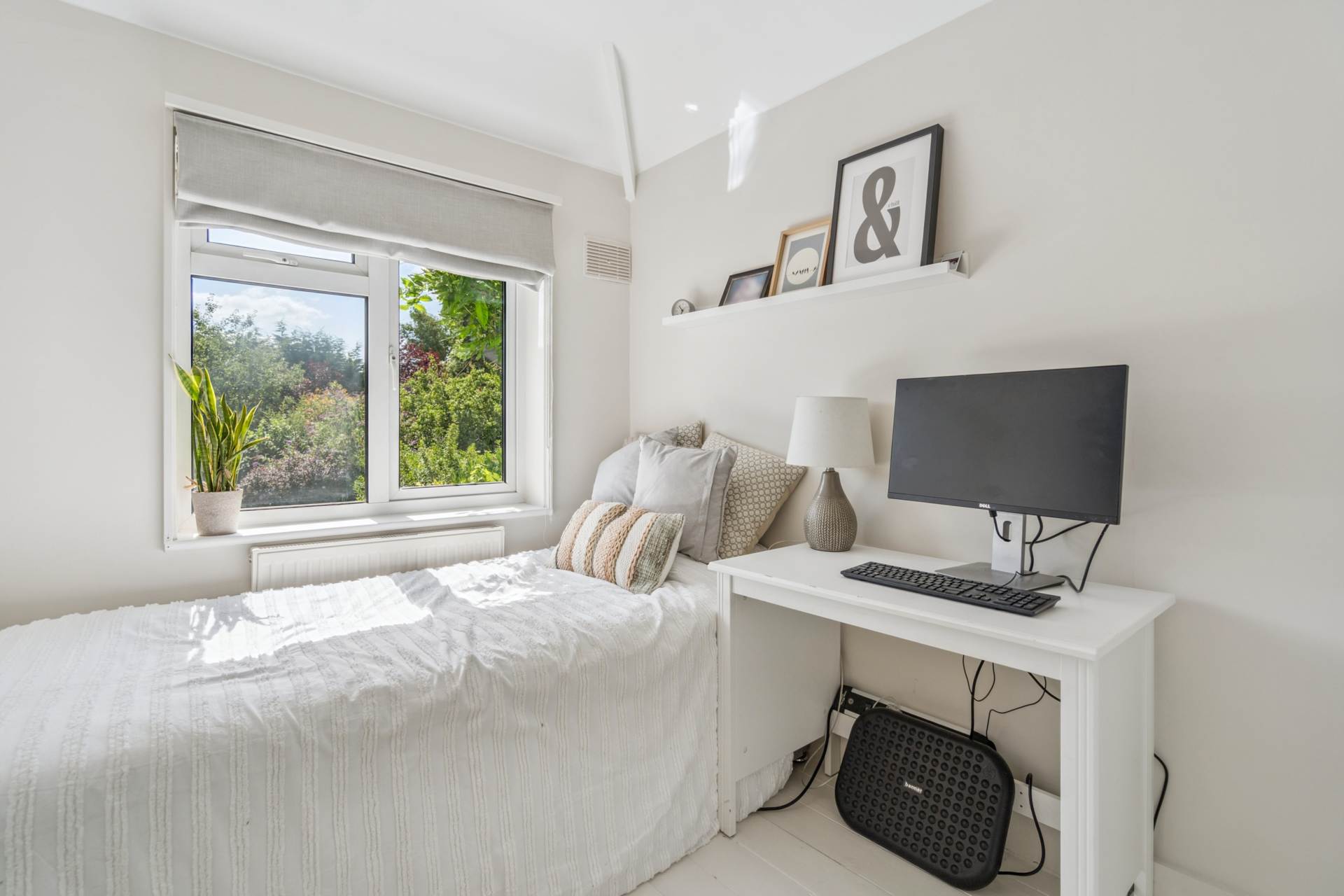 Additional Property Image 3 bedroom Detached for sale in Watford 11