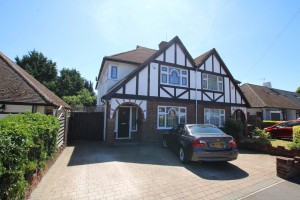 3 bedroom Semi Detached to rent in Watford