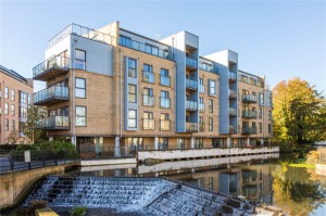 2 bedroom Flat to rent in Nash Mills Wharf