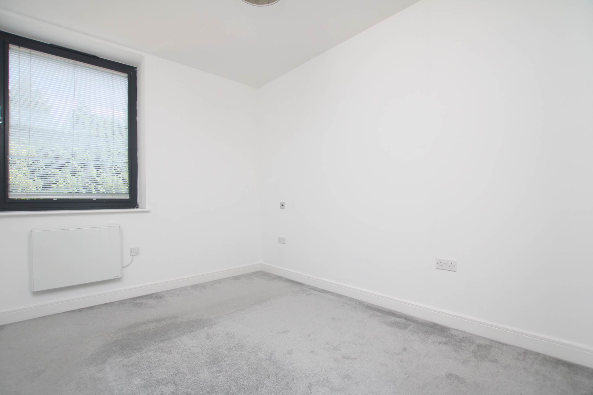 Additional Property Image 1 bedroom Apartment to rent in Bushey 5