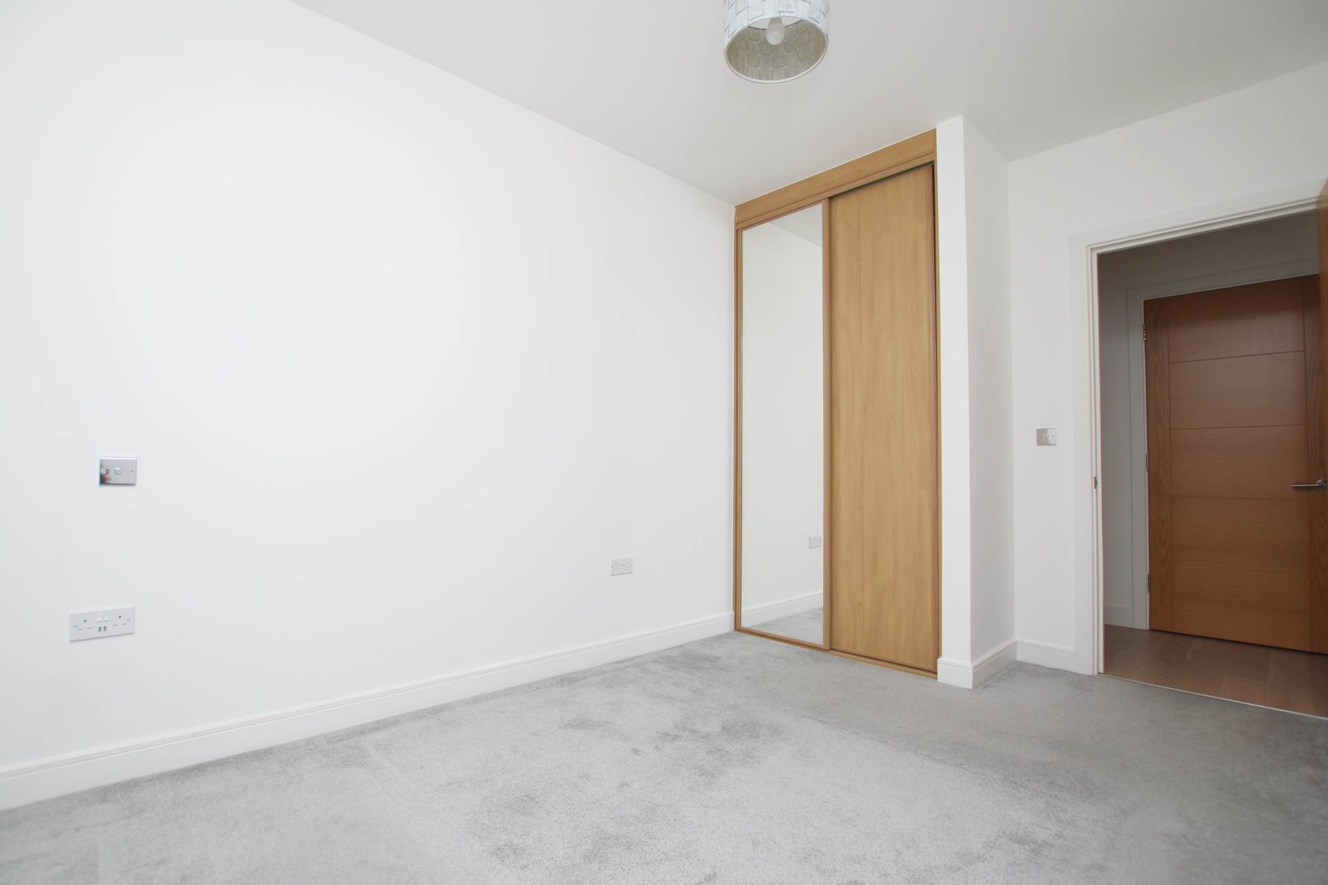Additional Property Image 1 bedroom Apartment to rent in Bushey 6