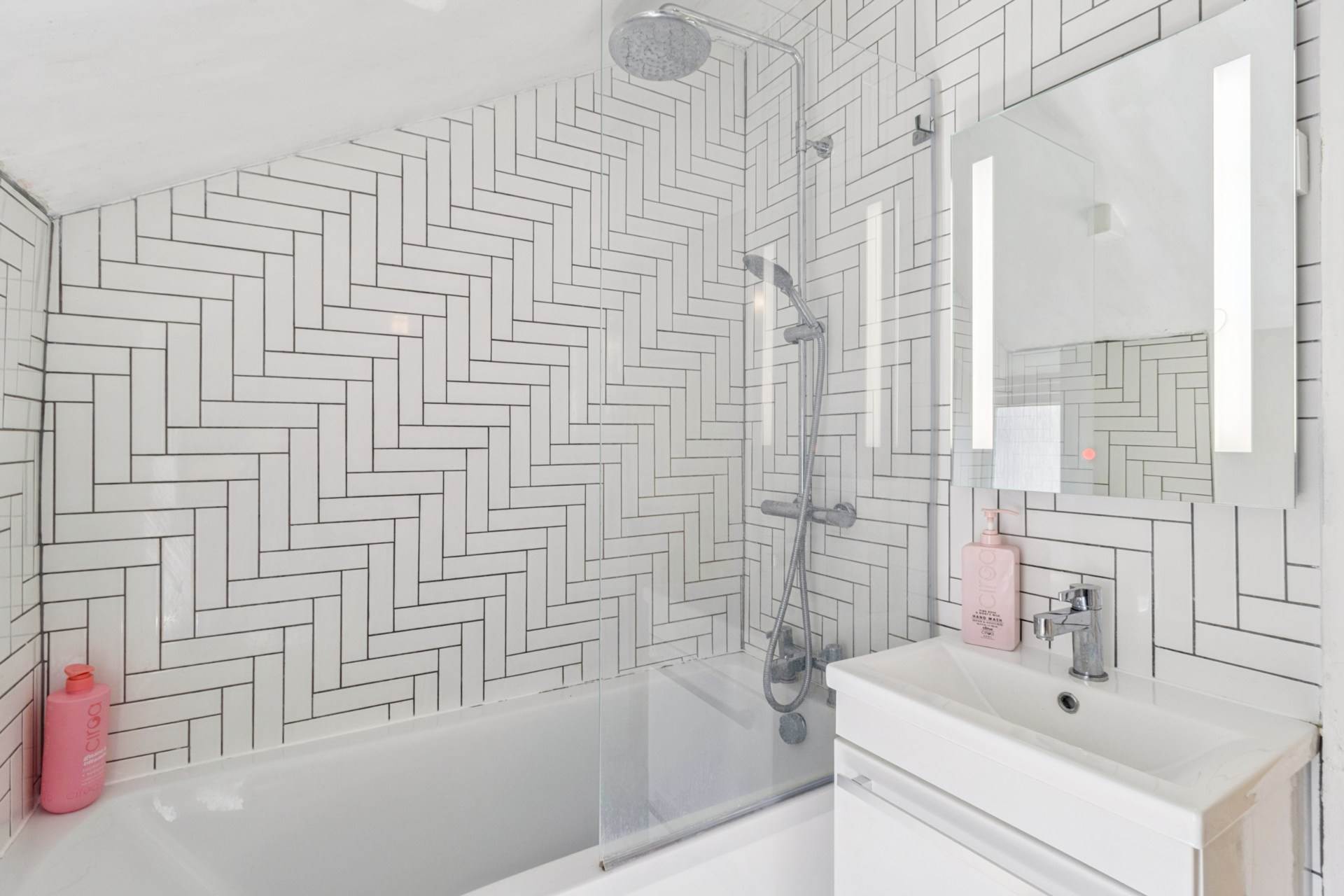 Additional Property Image 3 bedroom Terraced for sale in Watford 11