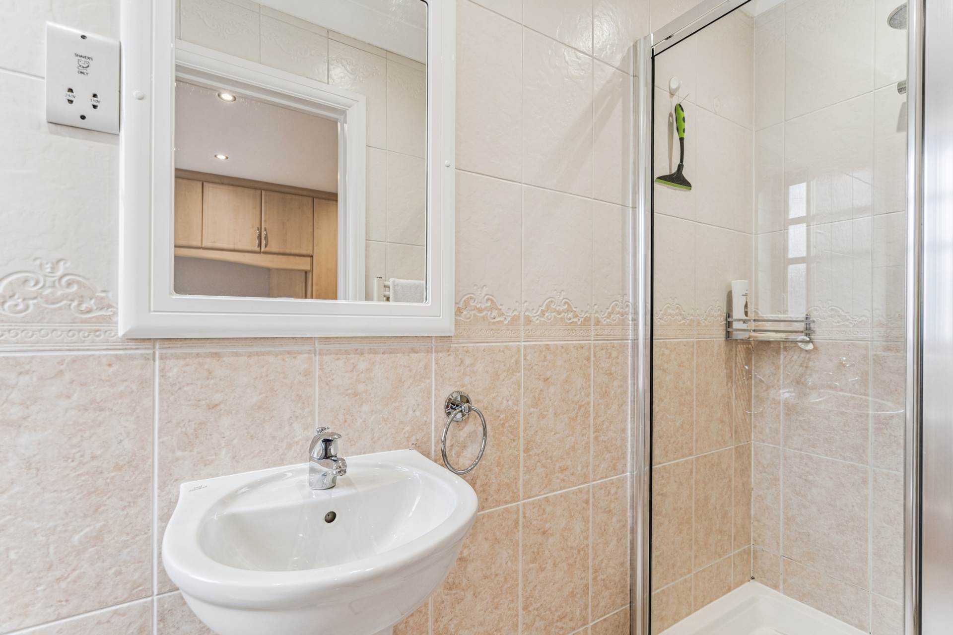 Additional Property Image 4 bedroom Detached for sale in Watford 14
