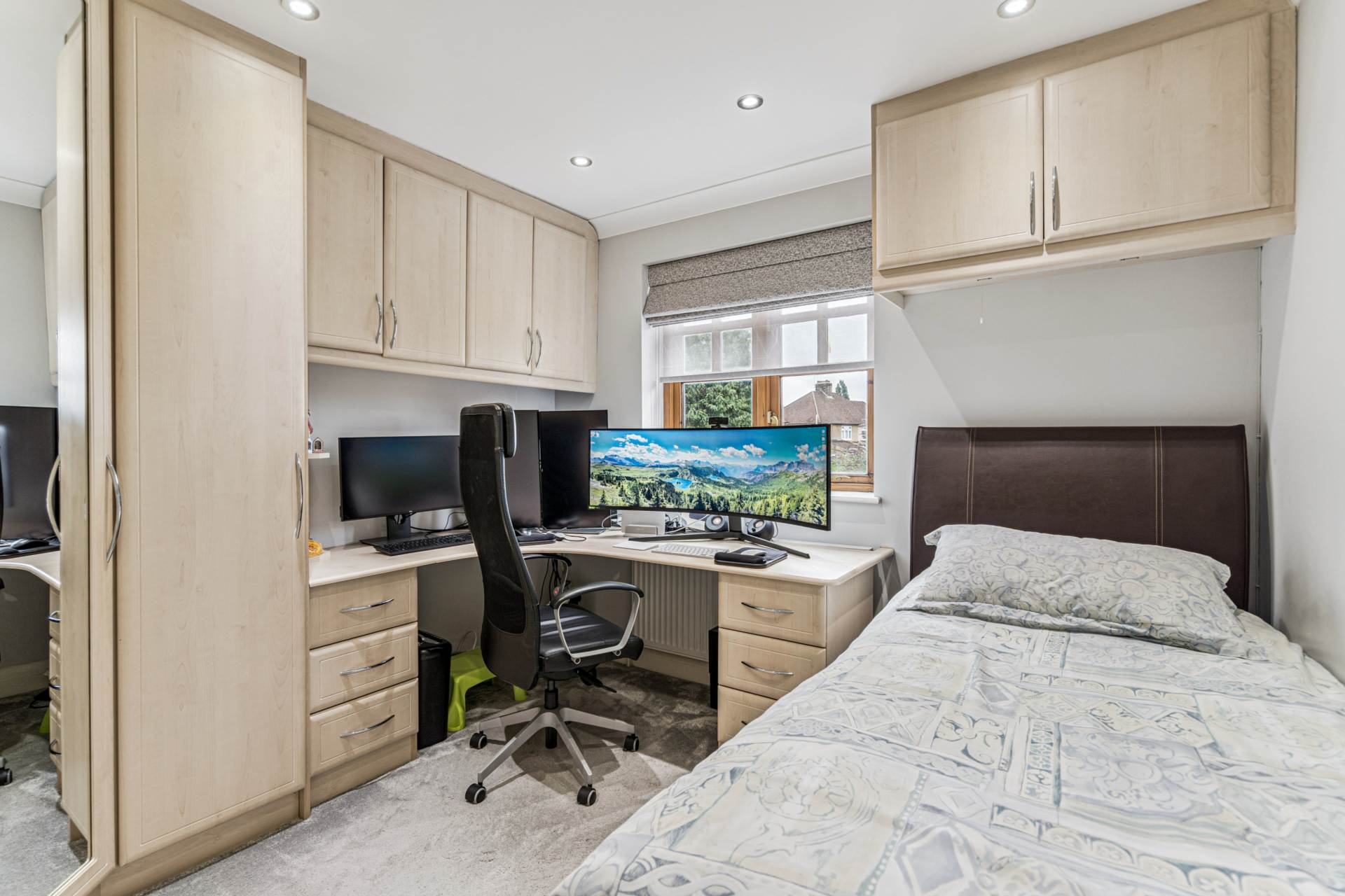 Additional Property Image 4 bedroom Detached for sale in Watford 16