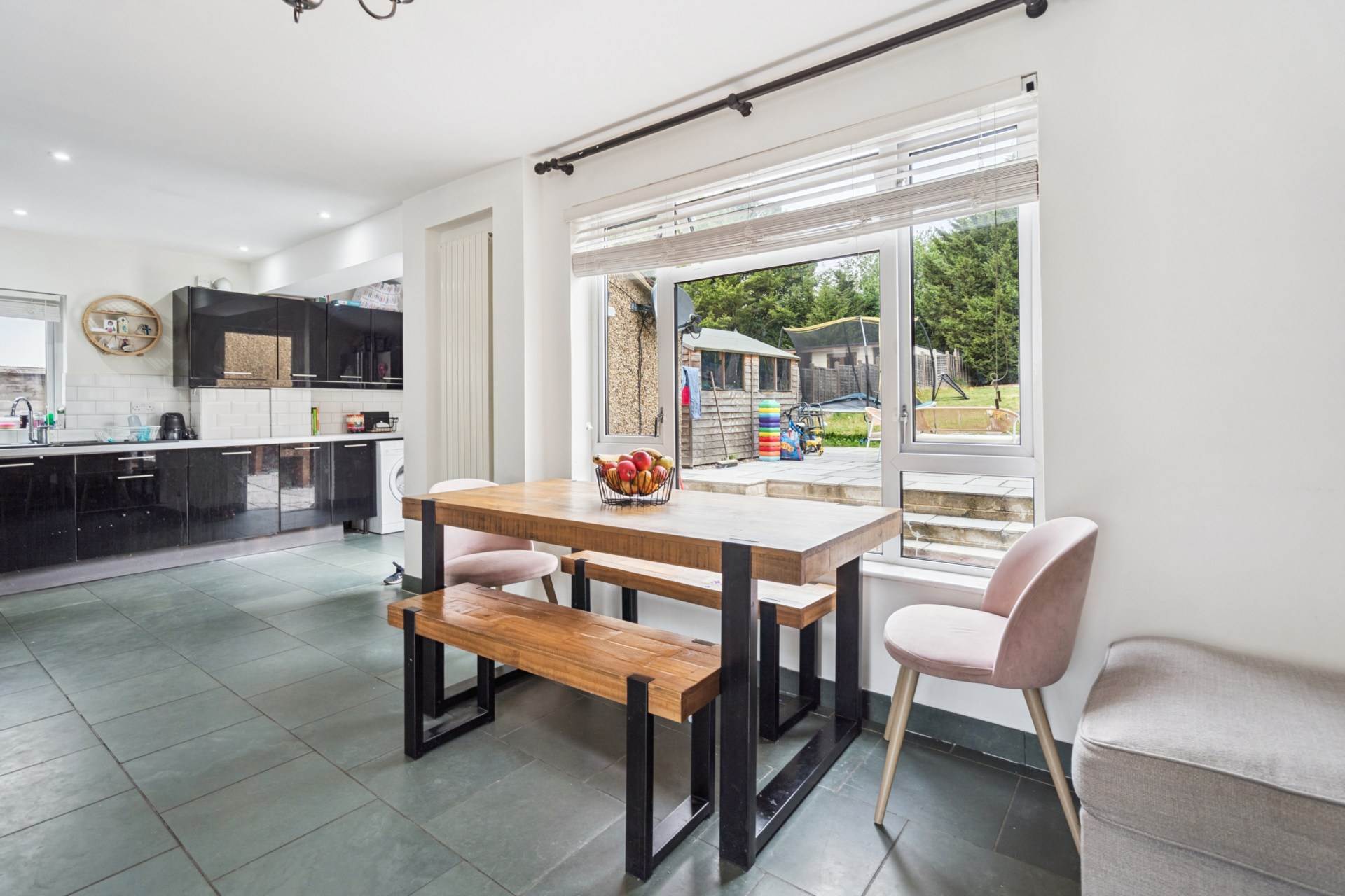Additional Property Image 3 bedroom Semi Detached for sale in Kings Langley 5