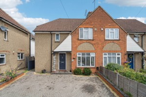 3 bedroom Semi Detached for sale in Kings Langley