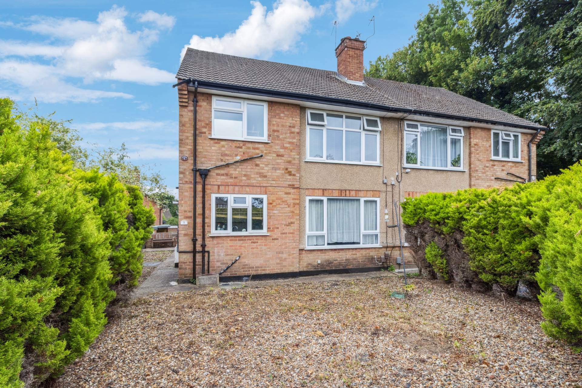 Additional Property Image 2 bedroom Maisonette for sale in Watford 2
