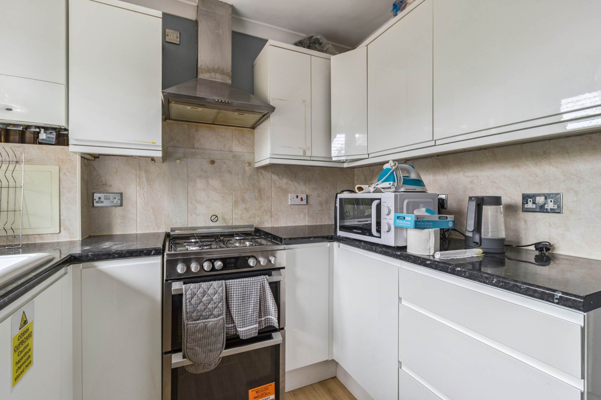 Additional Property Image 2 bedroom Maisonette for sale in Watford 6