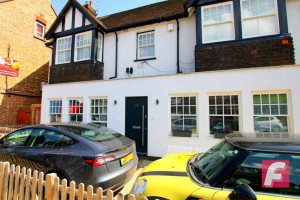2 bedroom Apartment to rent in Rickmansworth