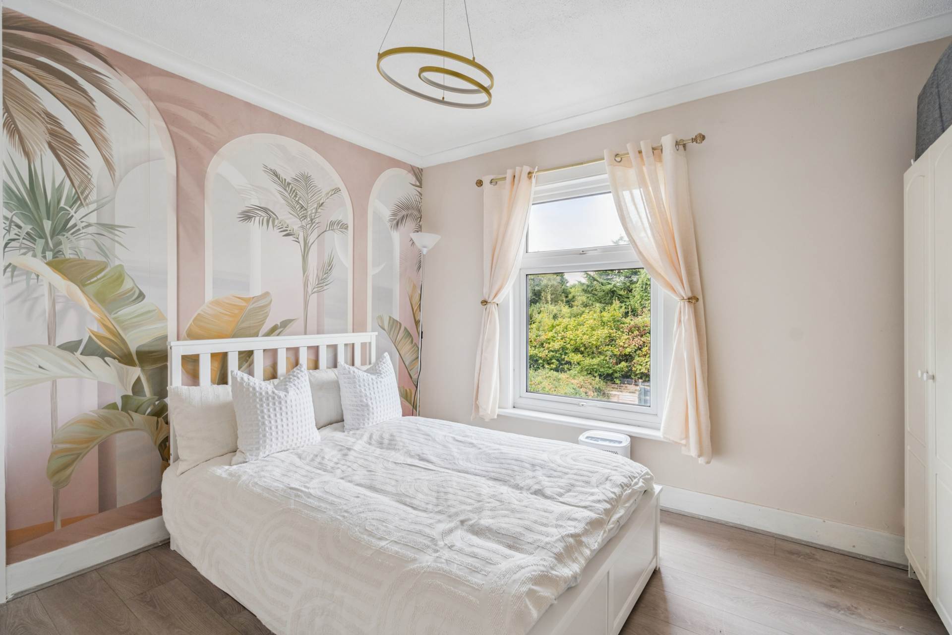 Additional Property Image 3 bedroom Terraced for sale in Watford 9