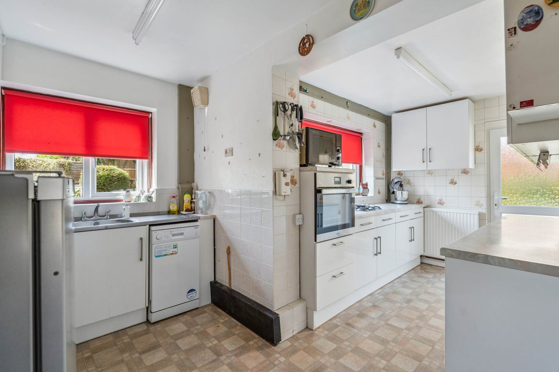 Additional Property Image 3 bedroom Semi Detached for sale in Watford 5