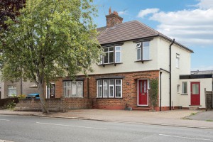 3 bedroom Semi Detached for sale in Watford