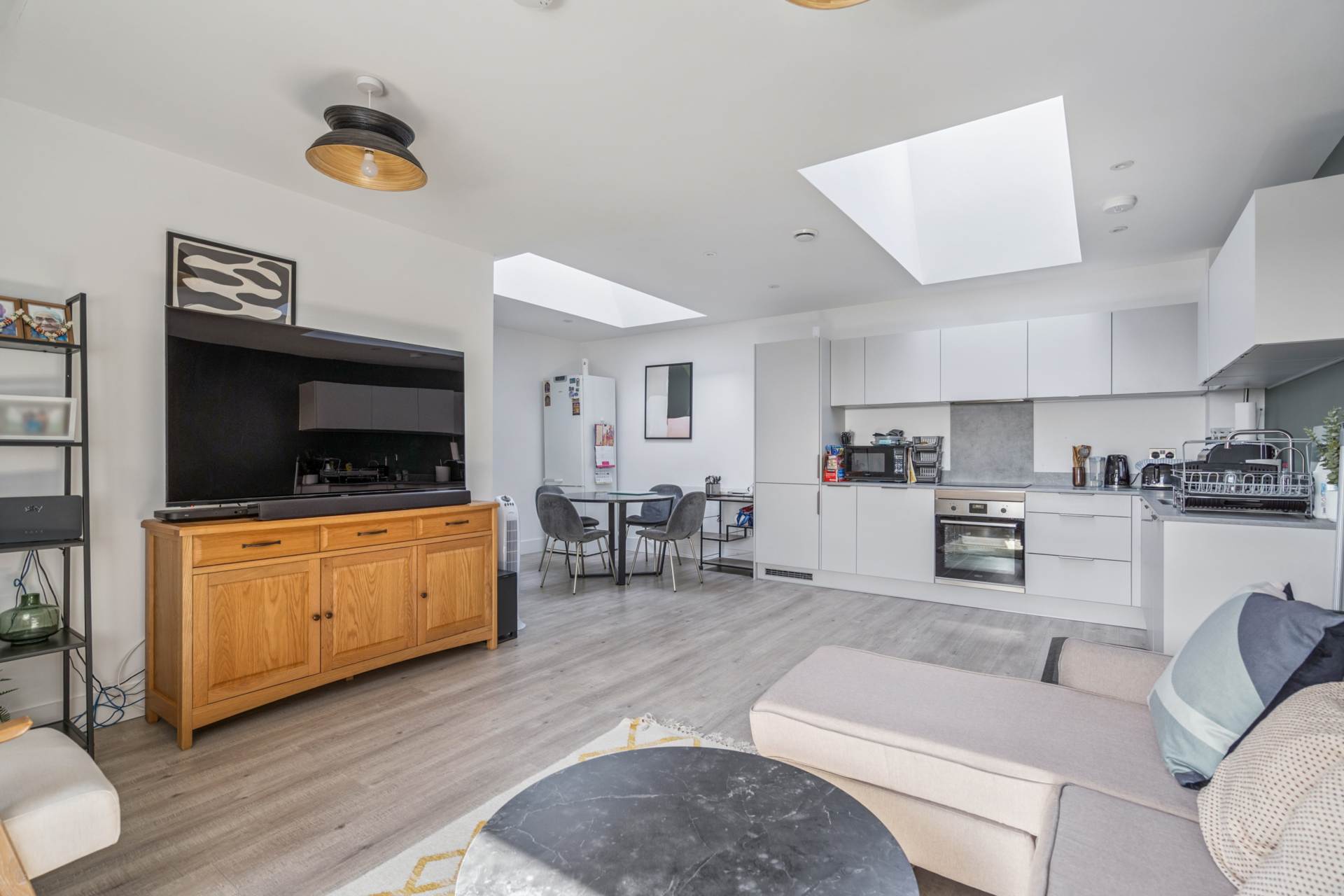 2 bedroom Flat for sale in Watford