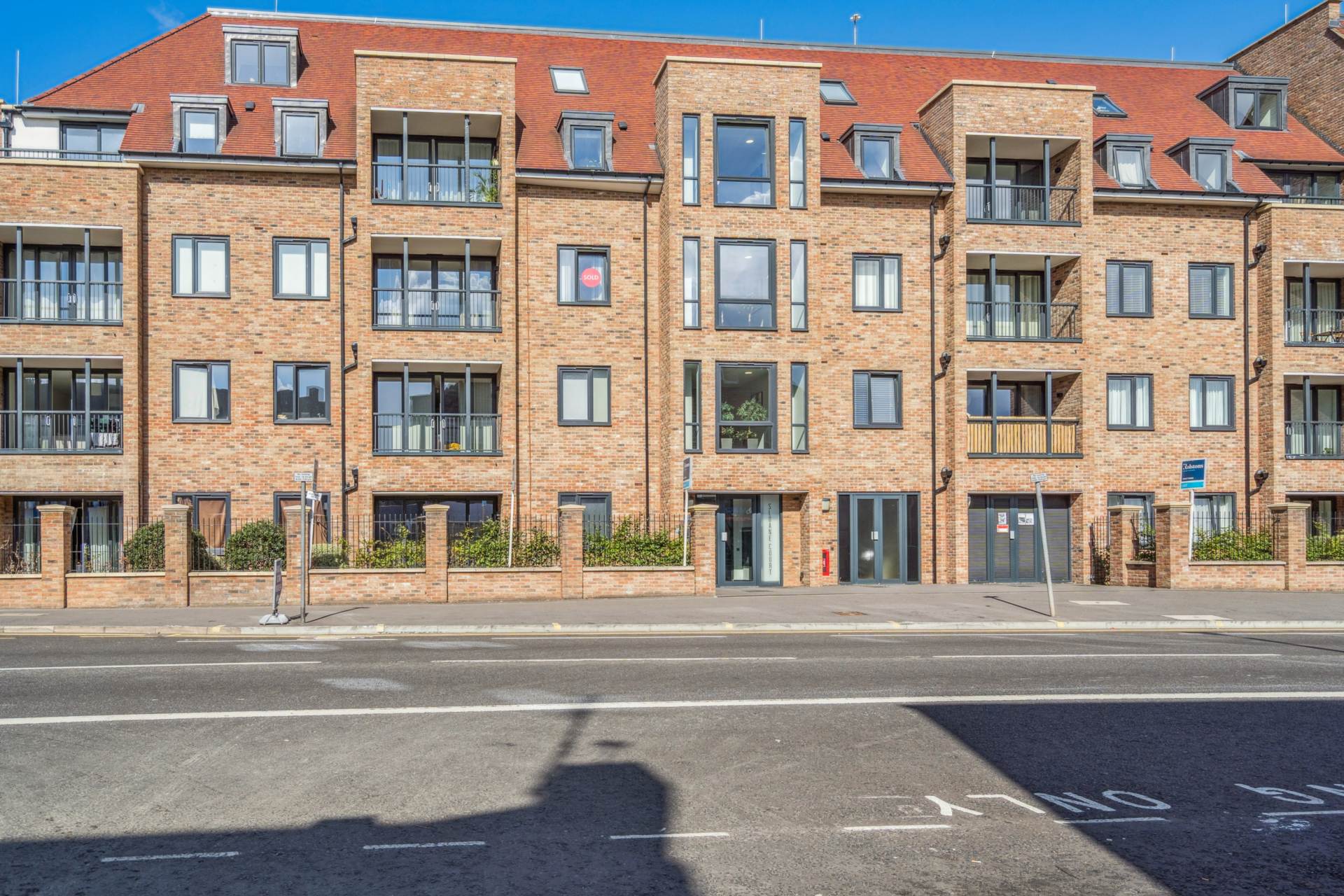 Additional Property Image 2 bedroom Flat for sale in Watford 16