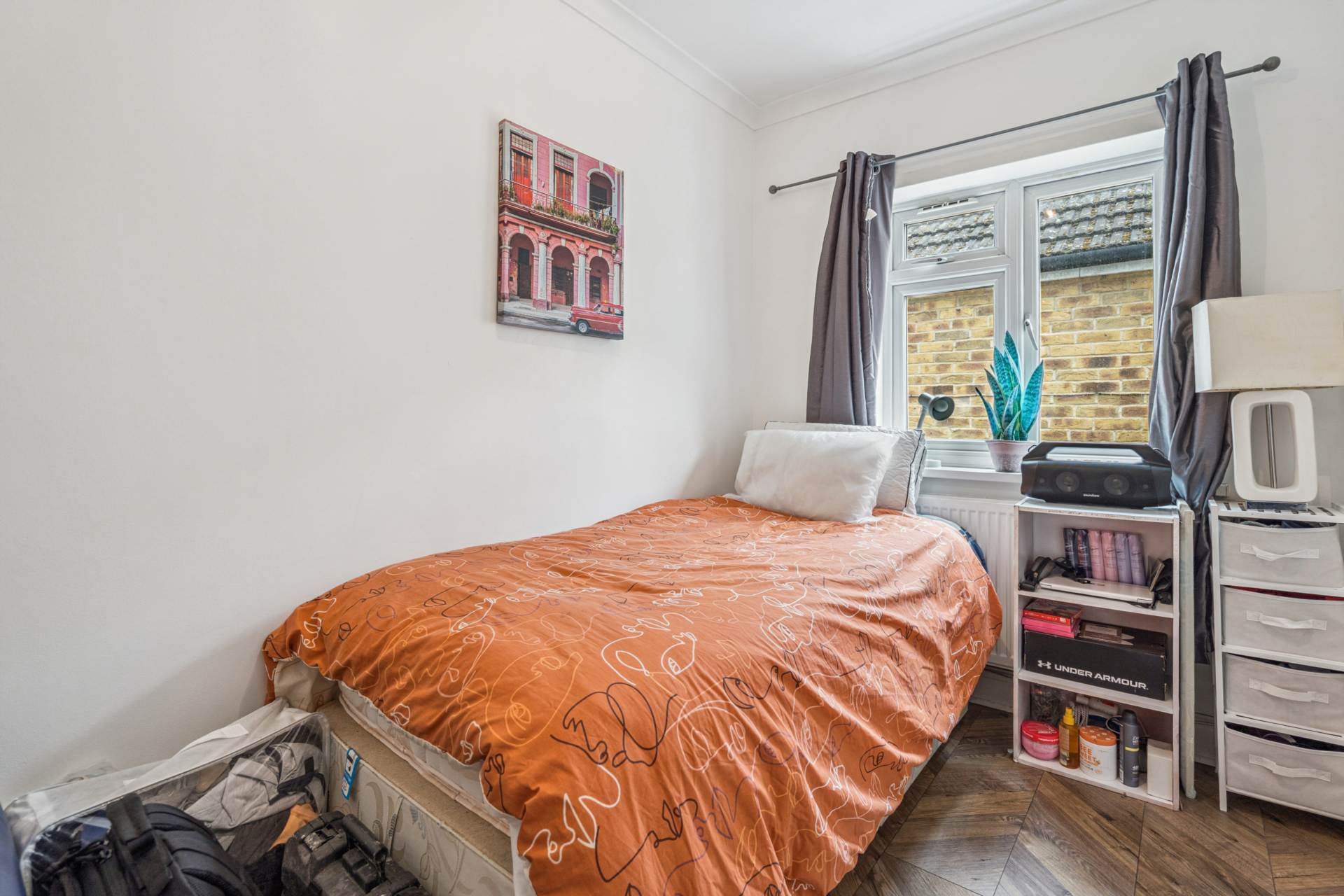Additional Property Image 2 bedroom Maisonette for sale in Watford 8