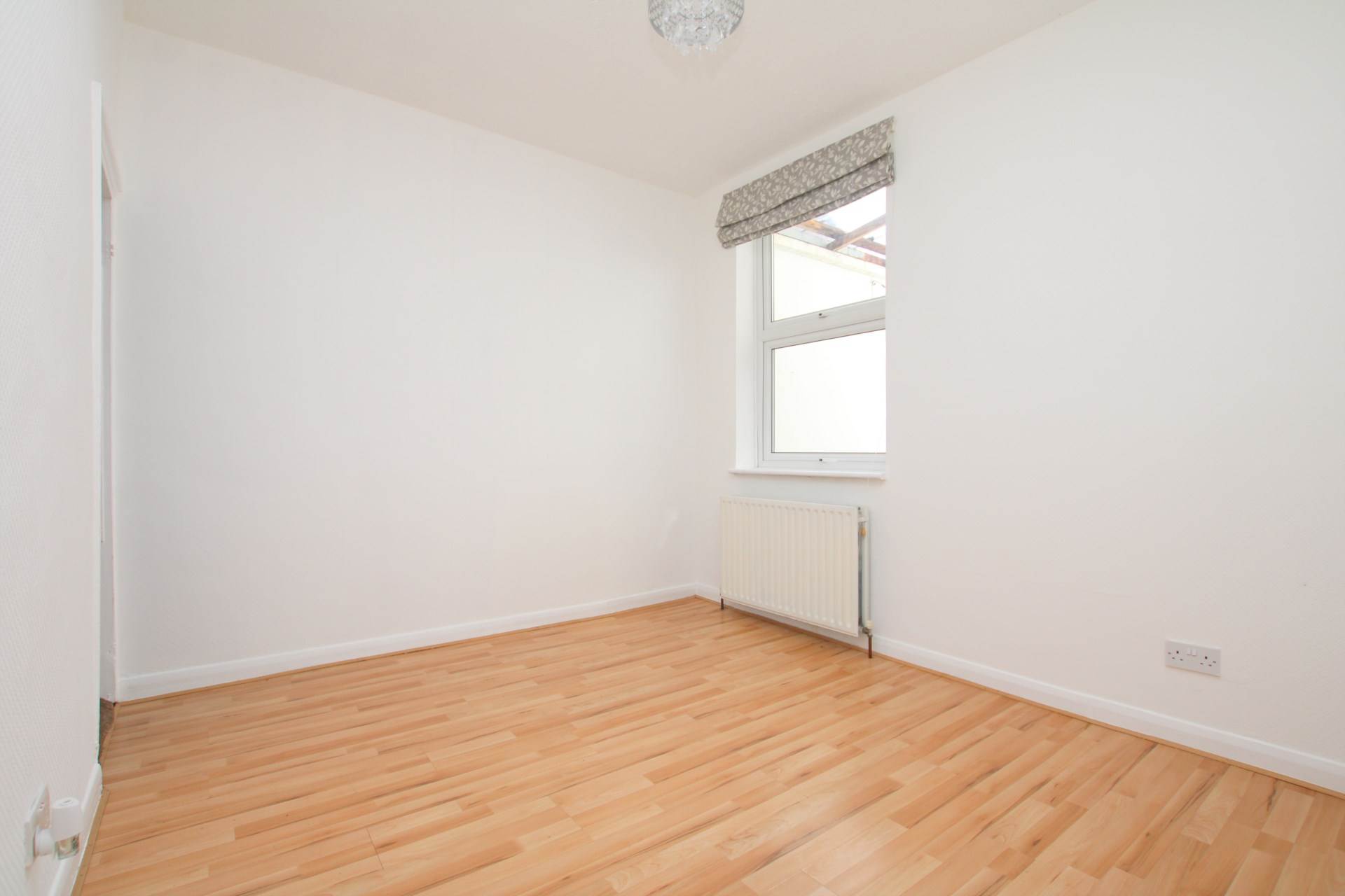 Additional Property Image 3 bedroom Terraced for sale in Watford 3