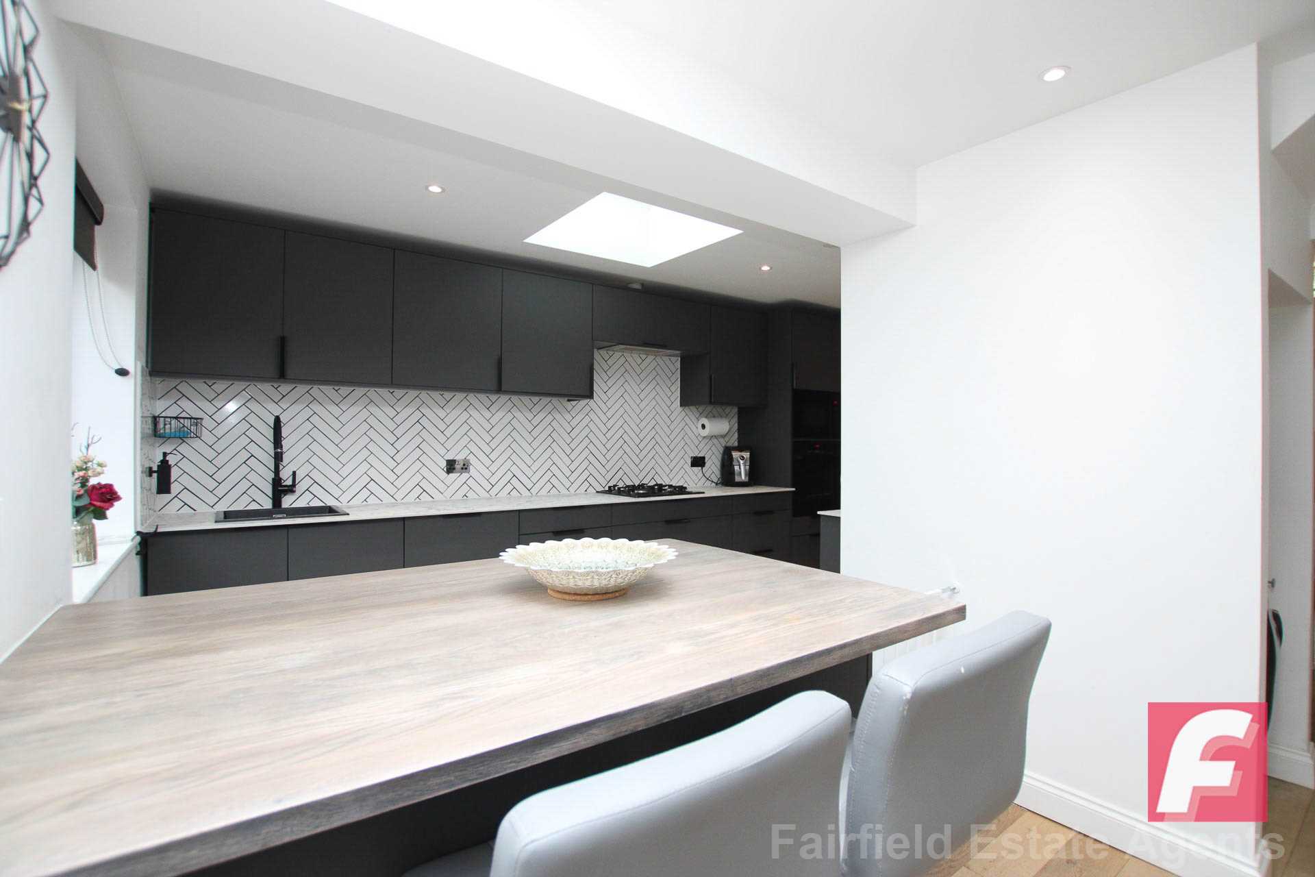 Additional Property Image 3 bedroom Semi Detached for sale in Bushey 5