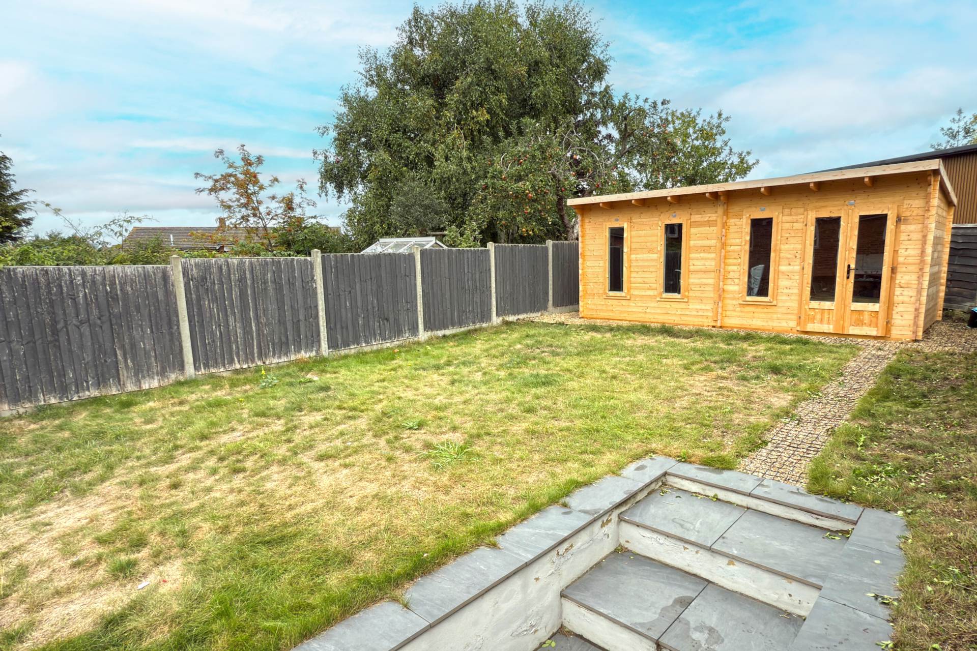 Additional Property Image 3 bedroom Semi Detached for sale in Bushey 13
