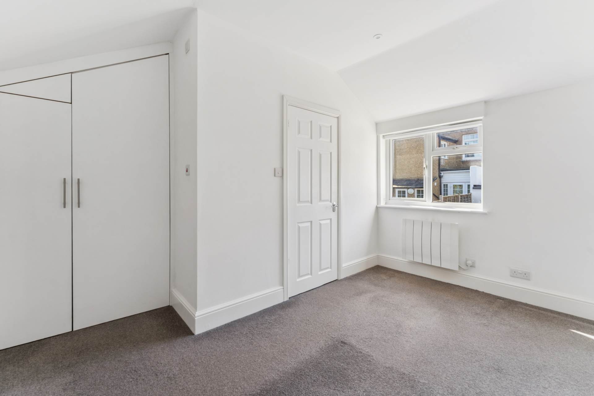 Additional Property Image 1 bedroom Maisonette for sale in Watford 8