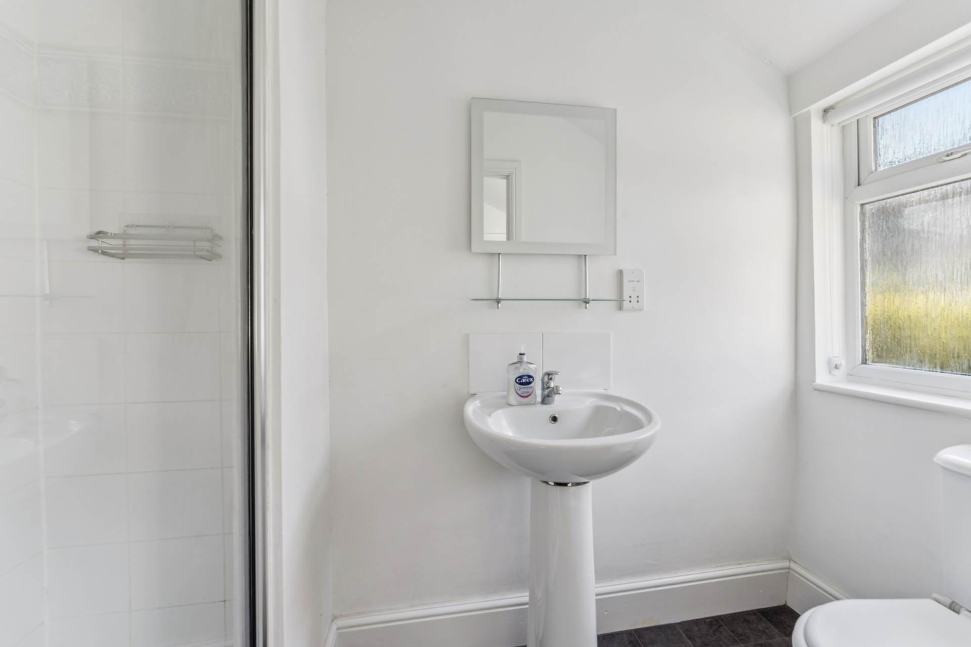 Additional Property Image 1 bedroom Maisonette for sale in Watford 10
