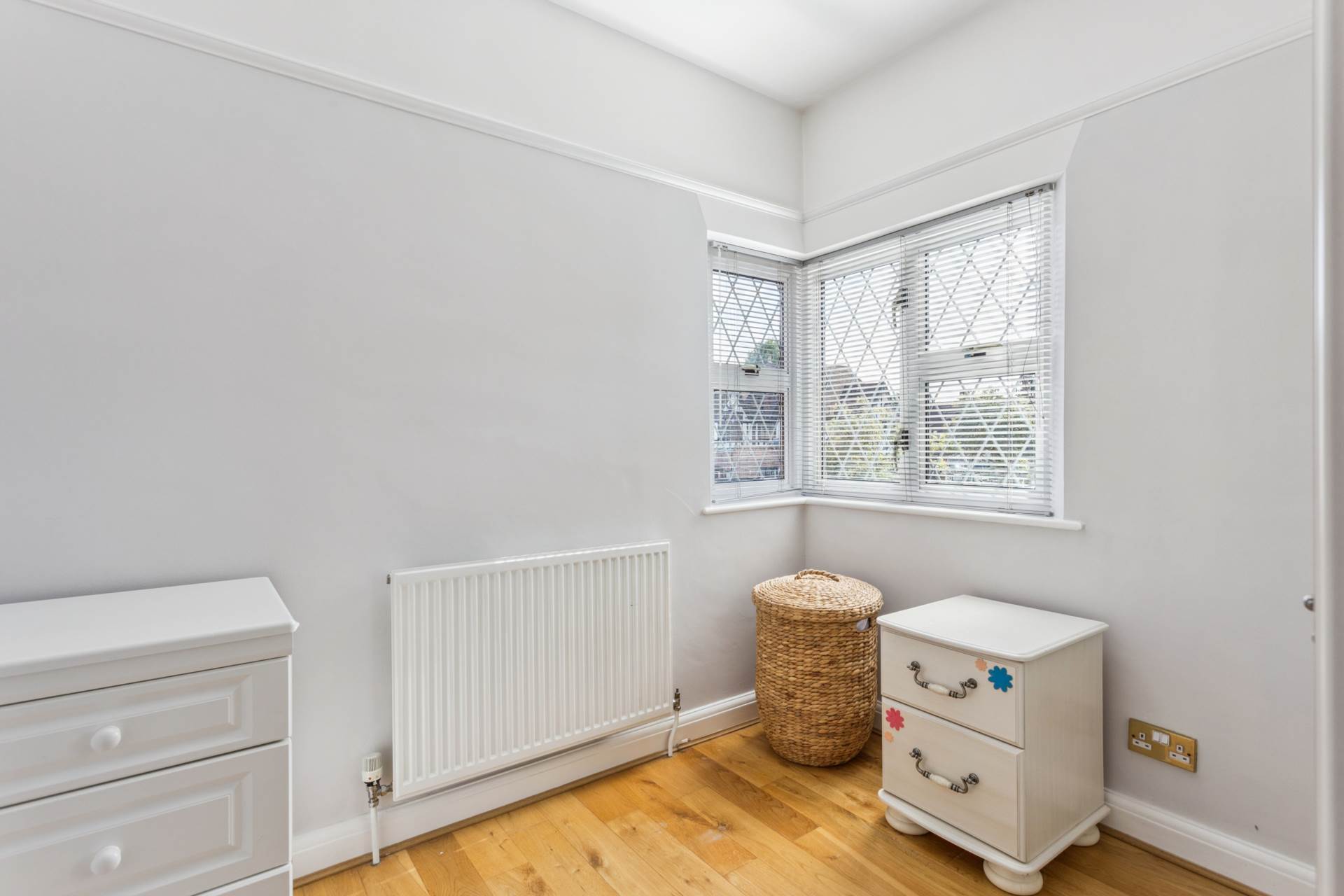 Additional Property Image 3 bedroom Semi Detached for sale in Watford 13
