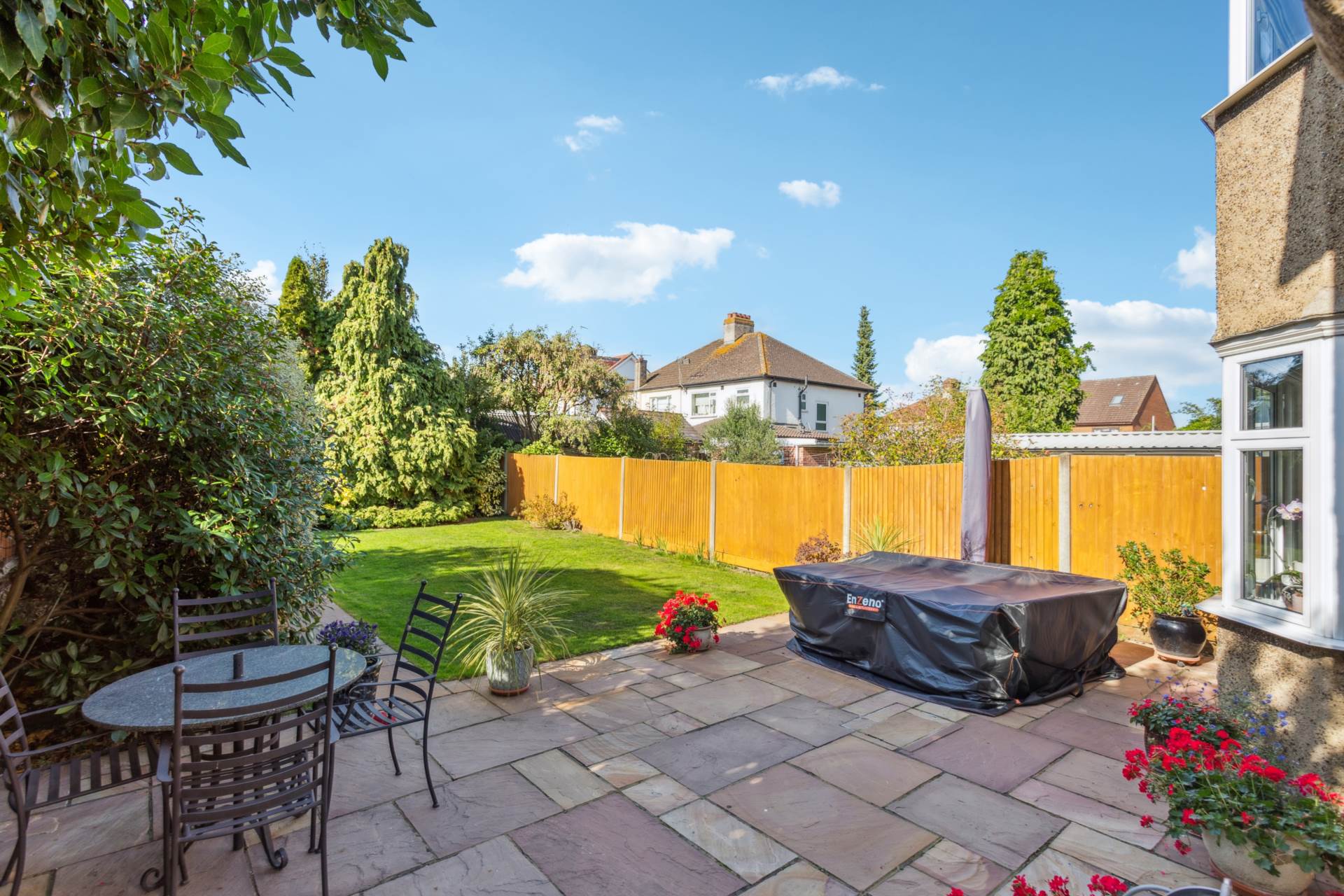 Additional Property Image 3 bedroom Semi Detached for sale in Watford 16