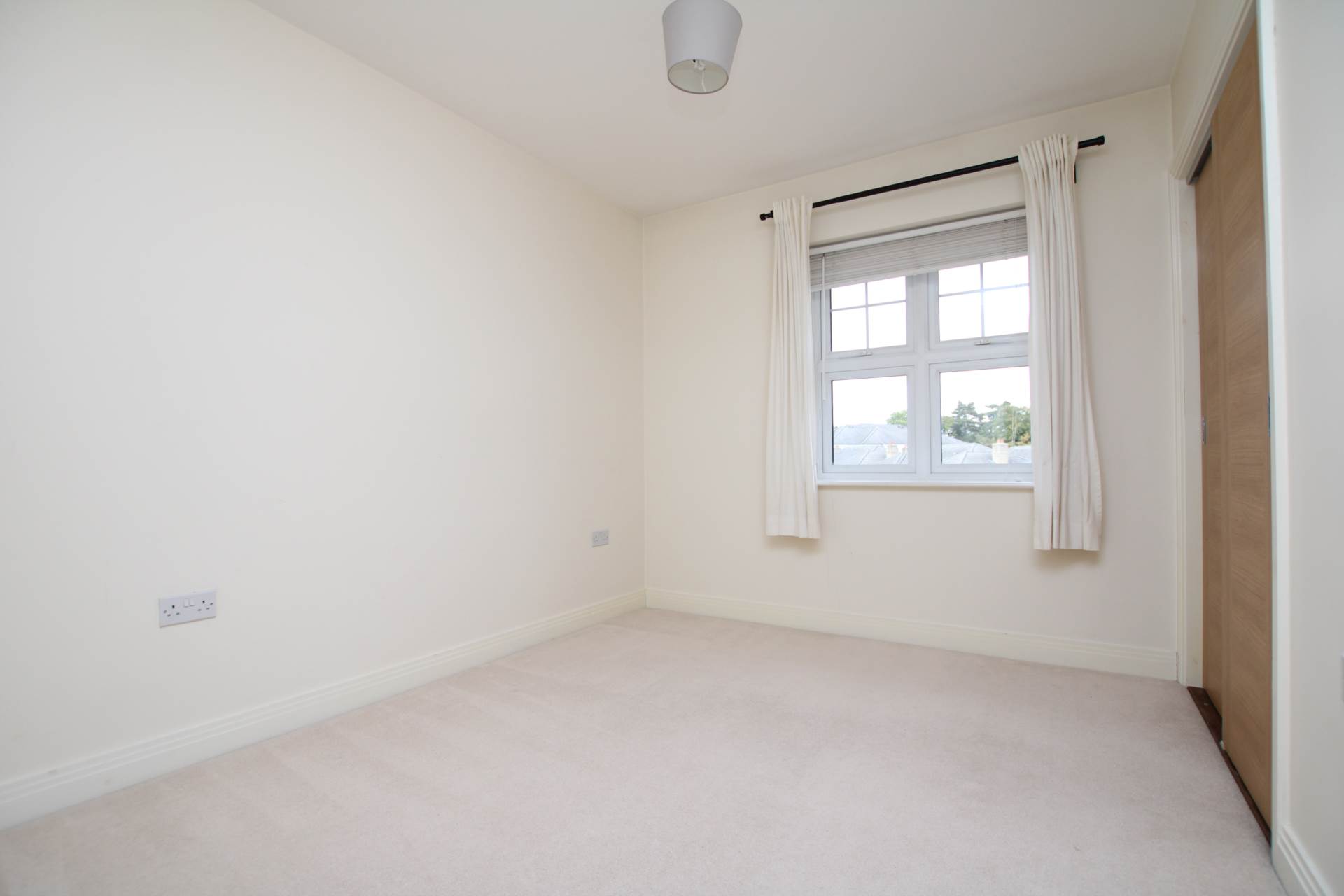 Additional Property Image 2 bedroom Apartment to rent in Watford 8