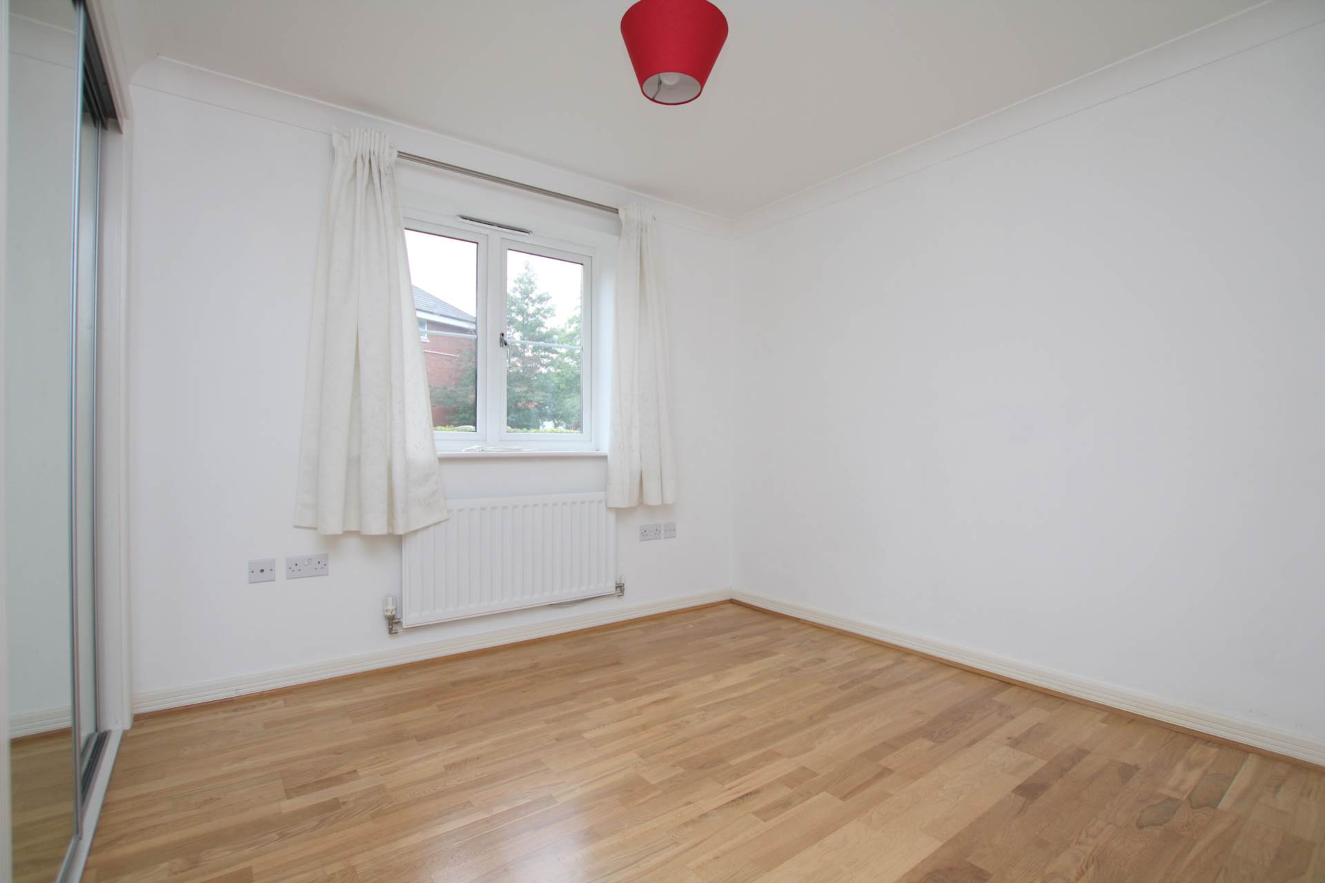 Additional Property Image 2 bedroom Apartment to rent in Kings Langley 5