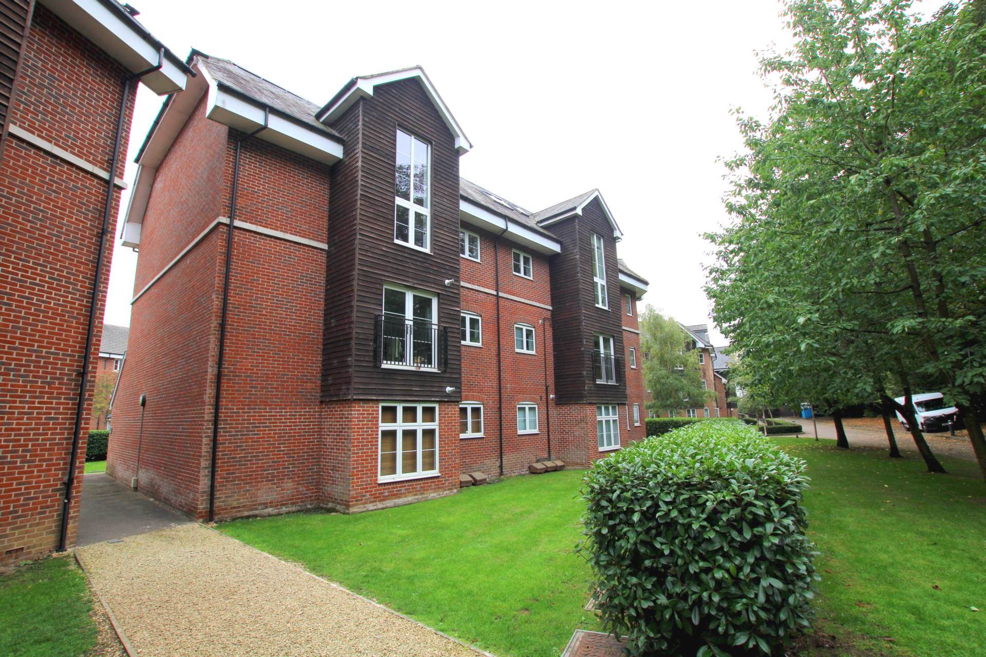 Additional Property Image 2 bedroom Apartment to rent in Kings Langley 9