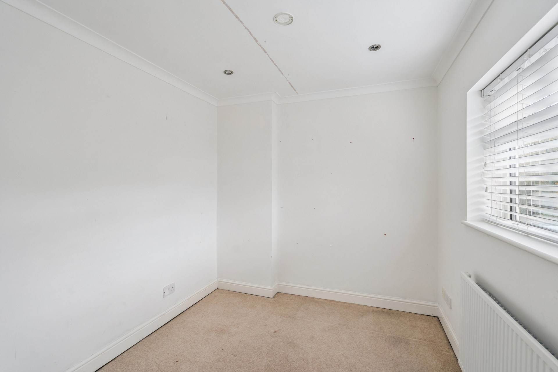 Additional Property Image 3 bedroom End of Terrace for sale in Watford 10