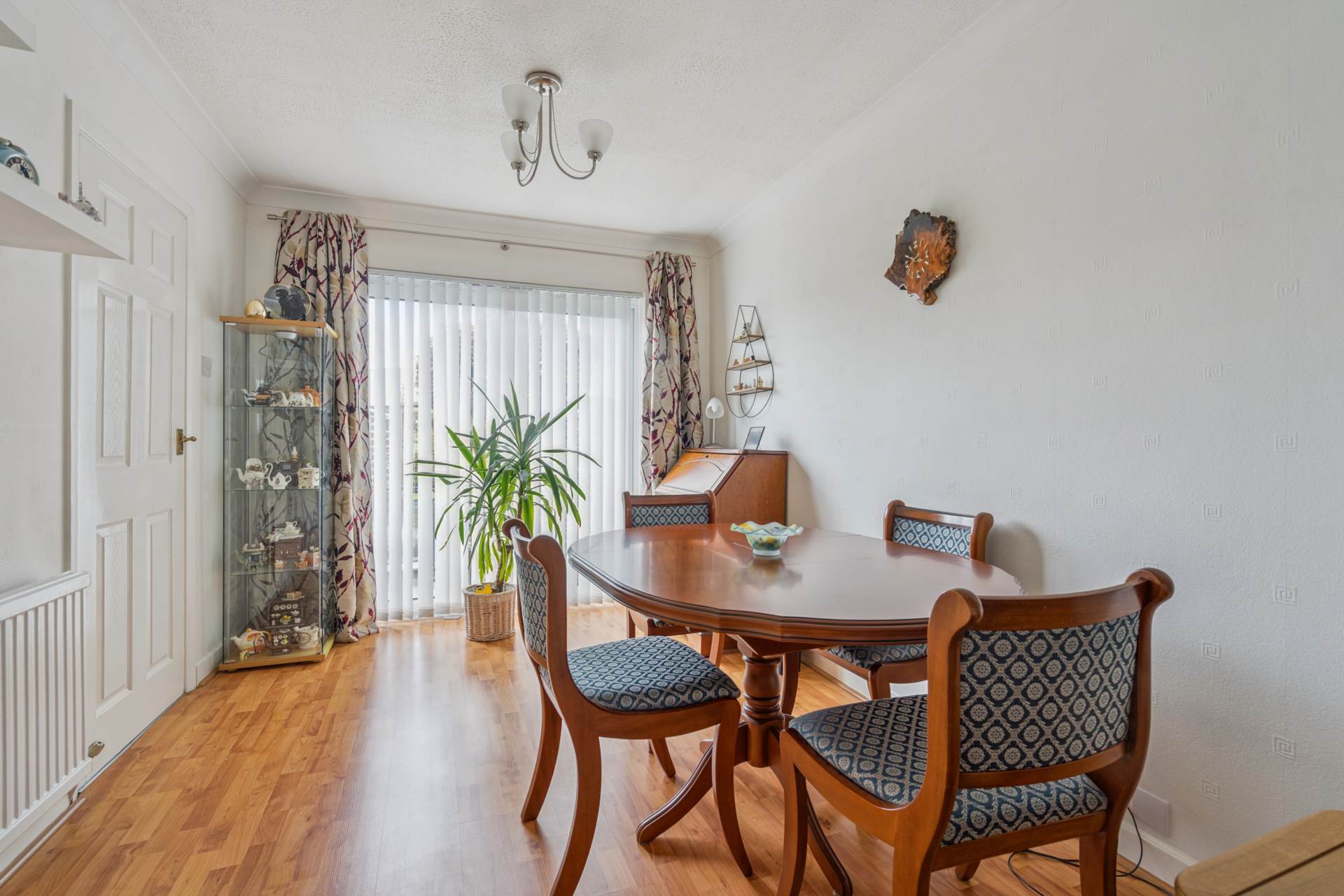 Additional Property Image 3 bedroom Semi Detached for sale in Watford 5