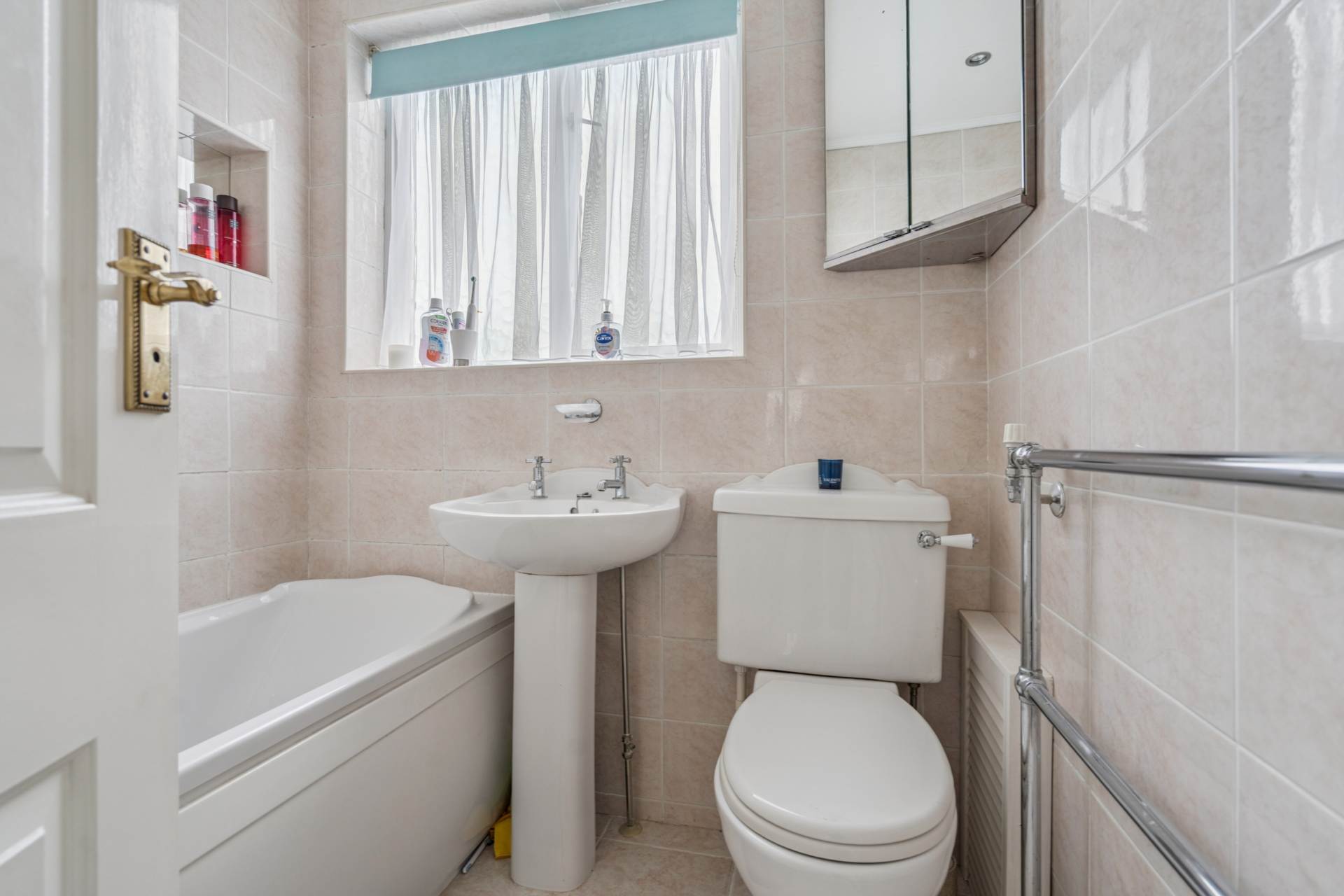 Additional Property Image 3 bedroom Semi Detached for sale in Watford 10