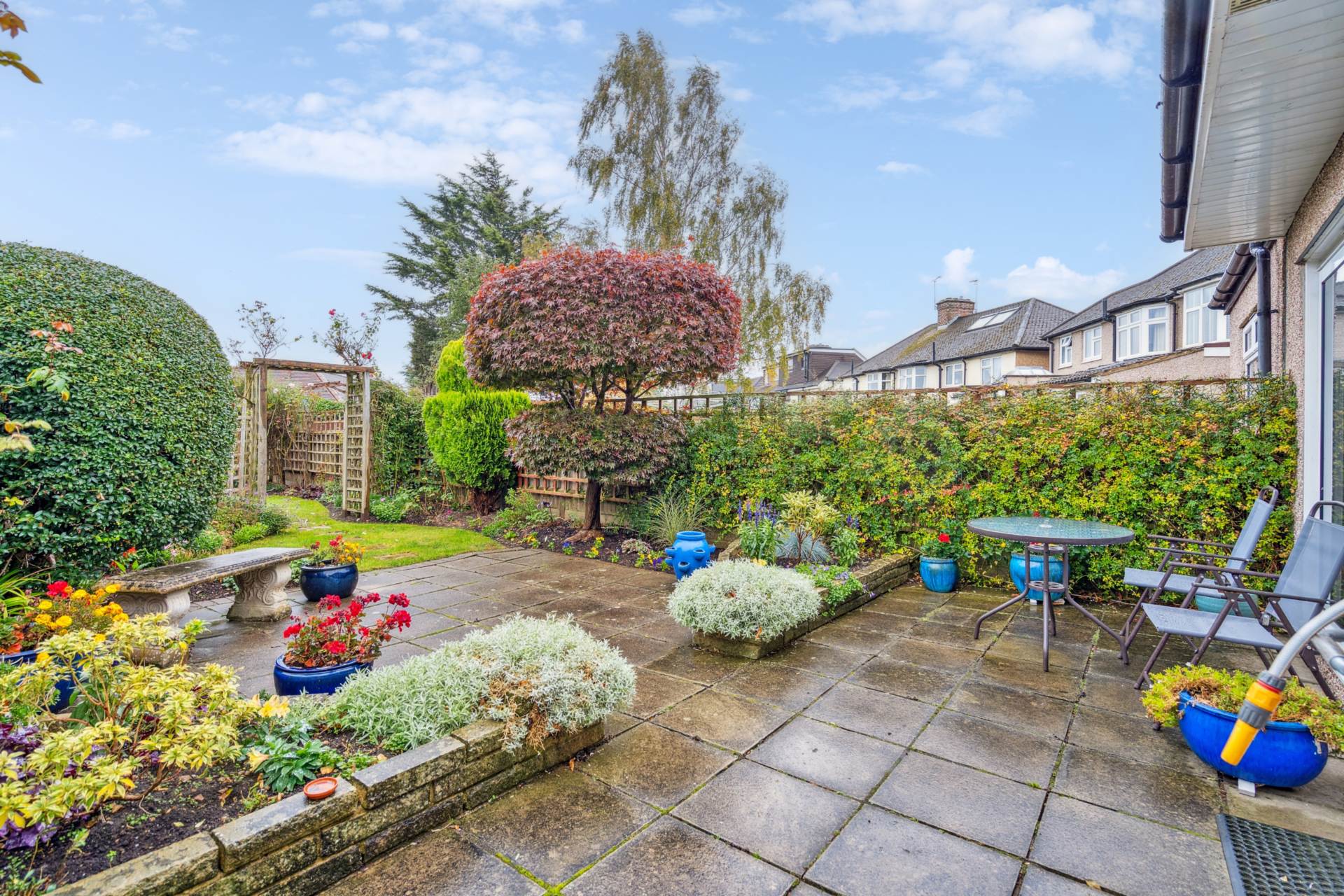Additional Property Image 3 bedroom Semi Detached for sale in Watford 11
