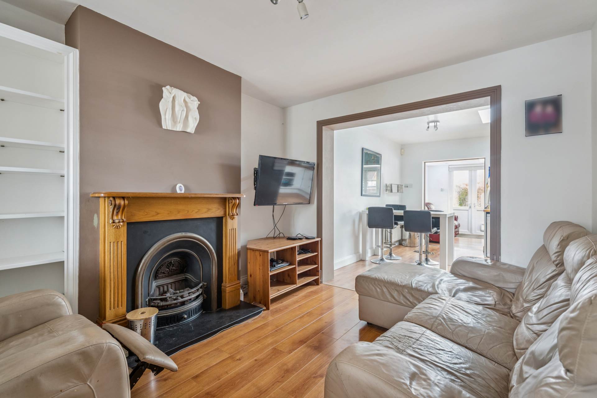 Additional Property Image 3 bedroom Semi Detached for sale in Watford 4