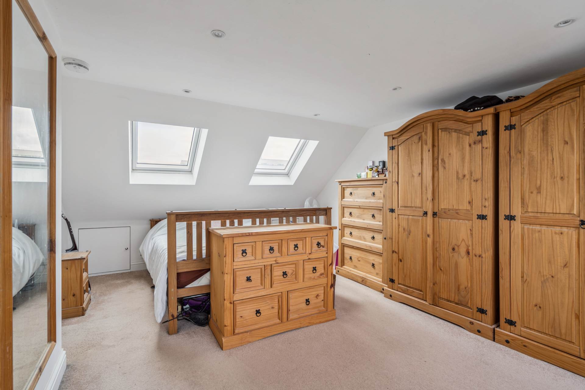 Additional Property Image 3 bedroom Semi Detached for sale in Watford 8
