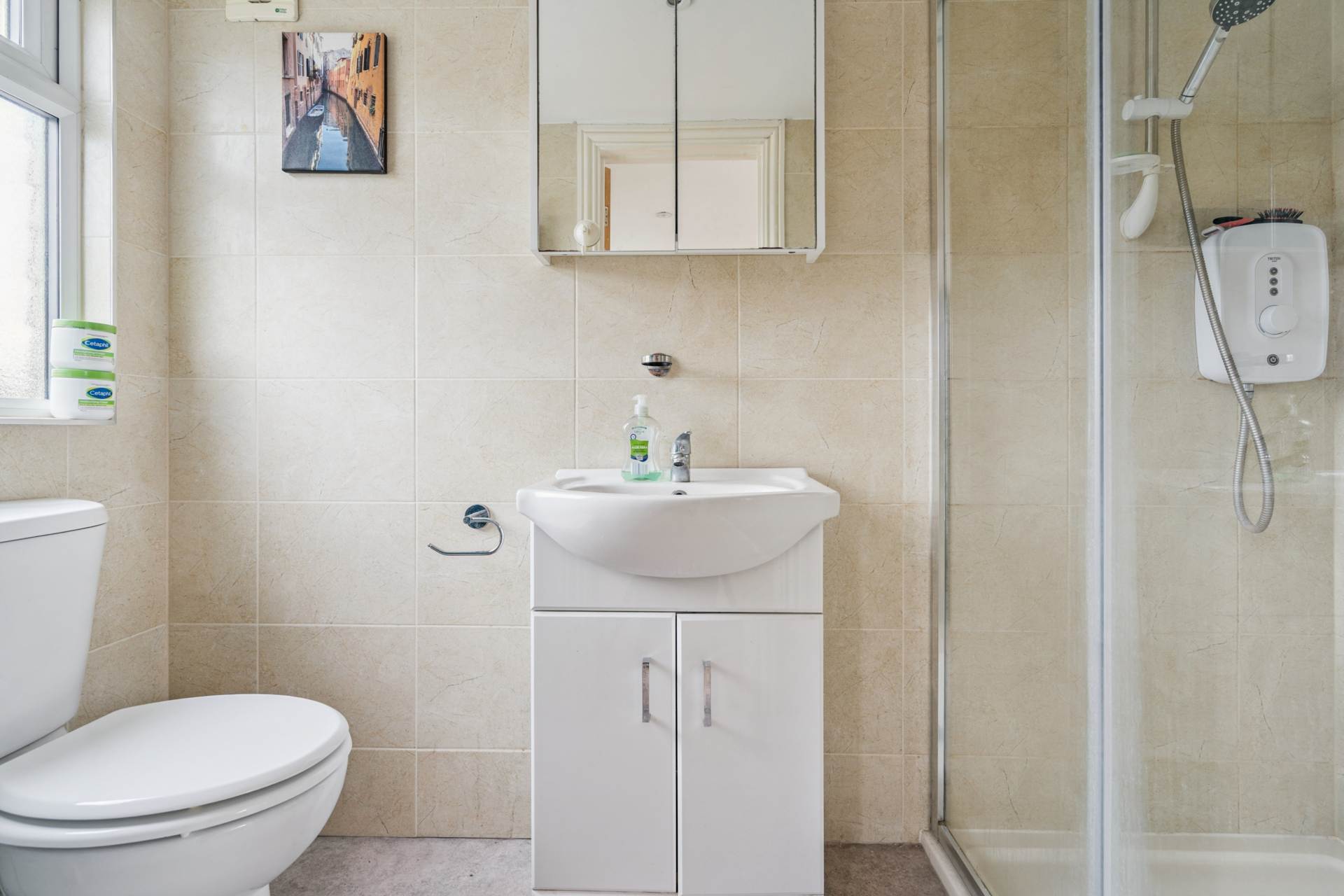 Additional Property Image 3 bedroom Semi Detached for sale in Watford 9