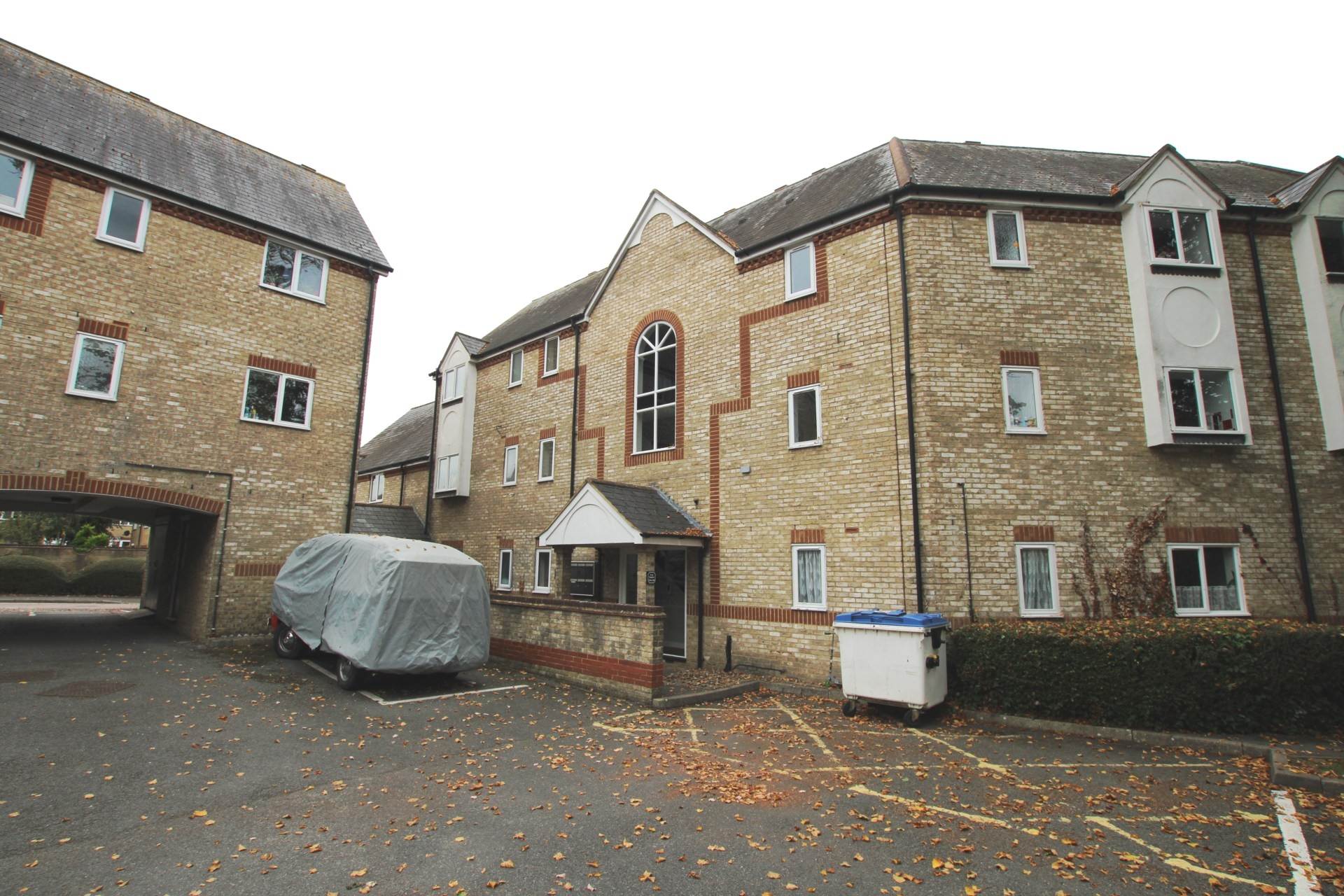 Additional Property Image 2 bedroom Apartment to rent in Watford 8