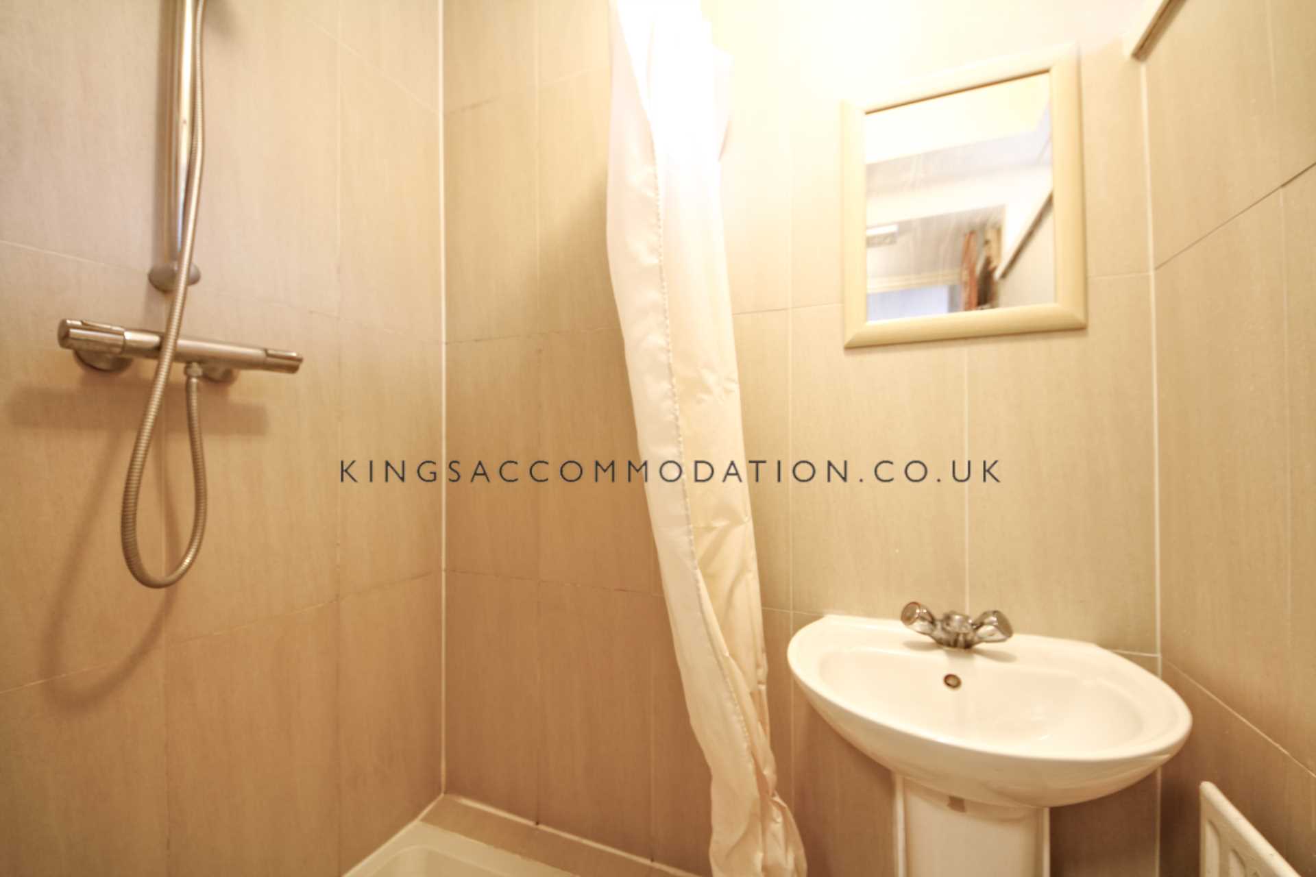 Additional Property Image 1 bedroom Studio to rent in London 5
