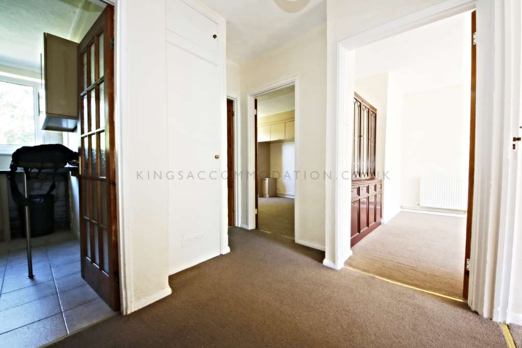 Additional Property Image 2 bedroom Flat for sale in London 6