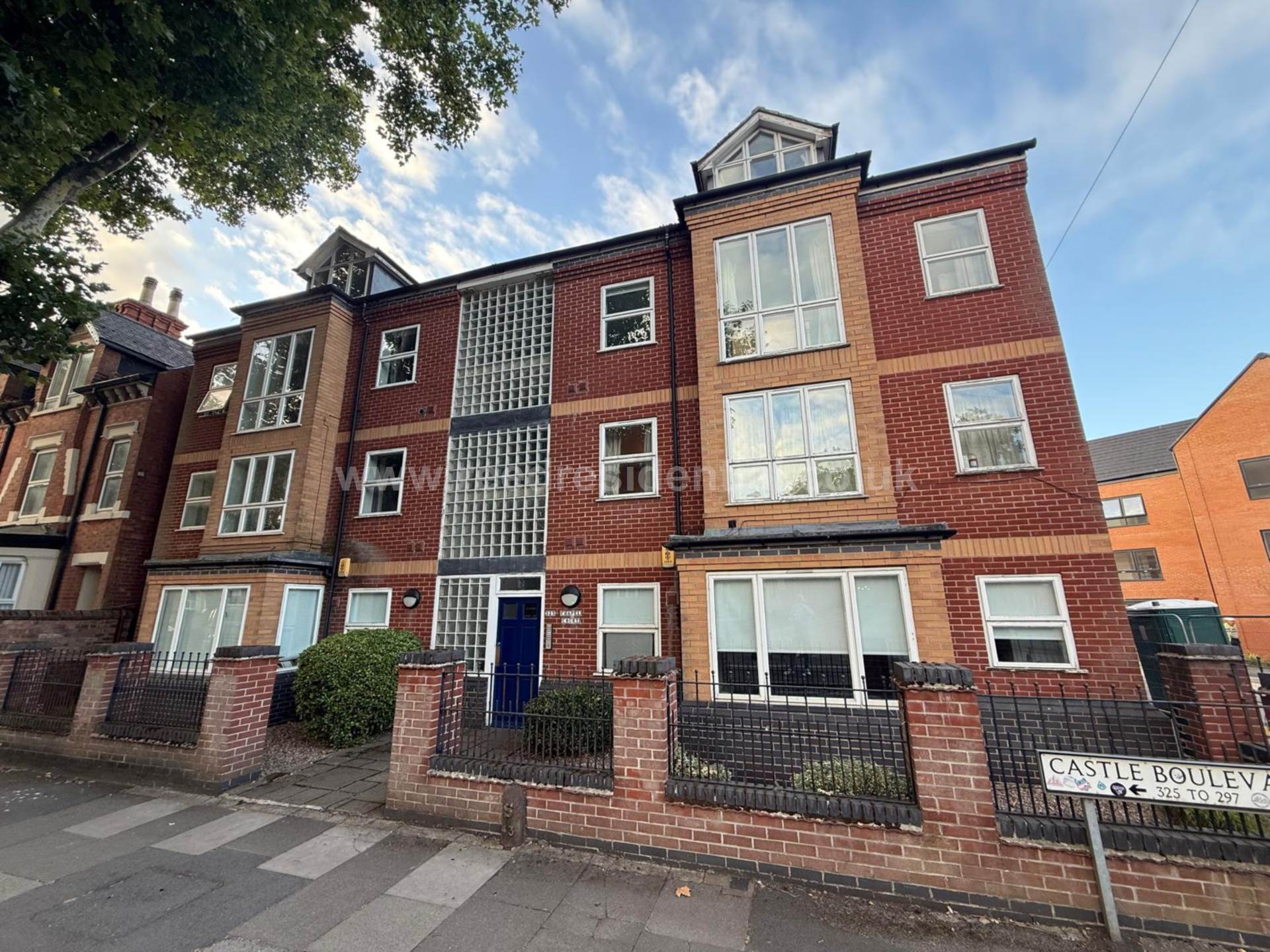 4 bedroom Apartment to rent in Nottingham