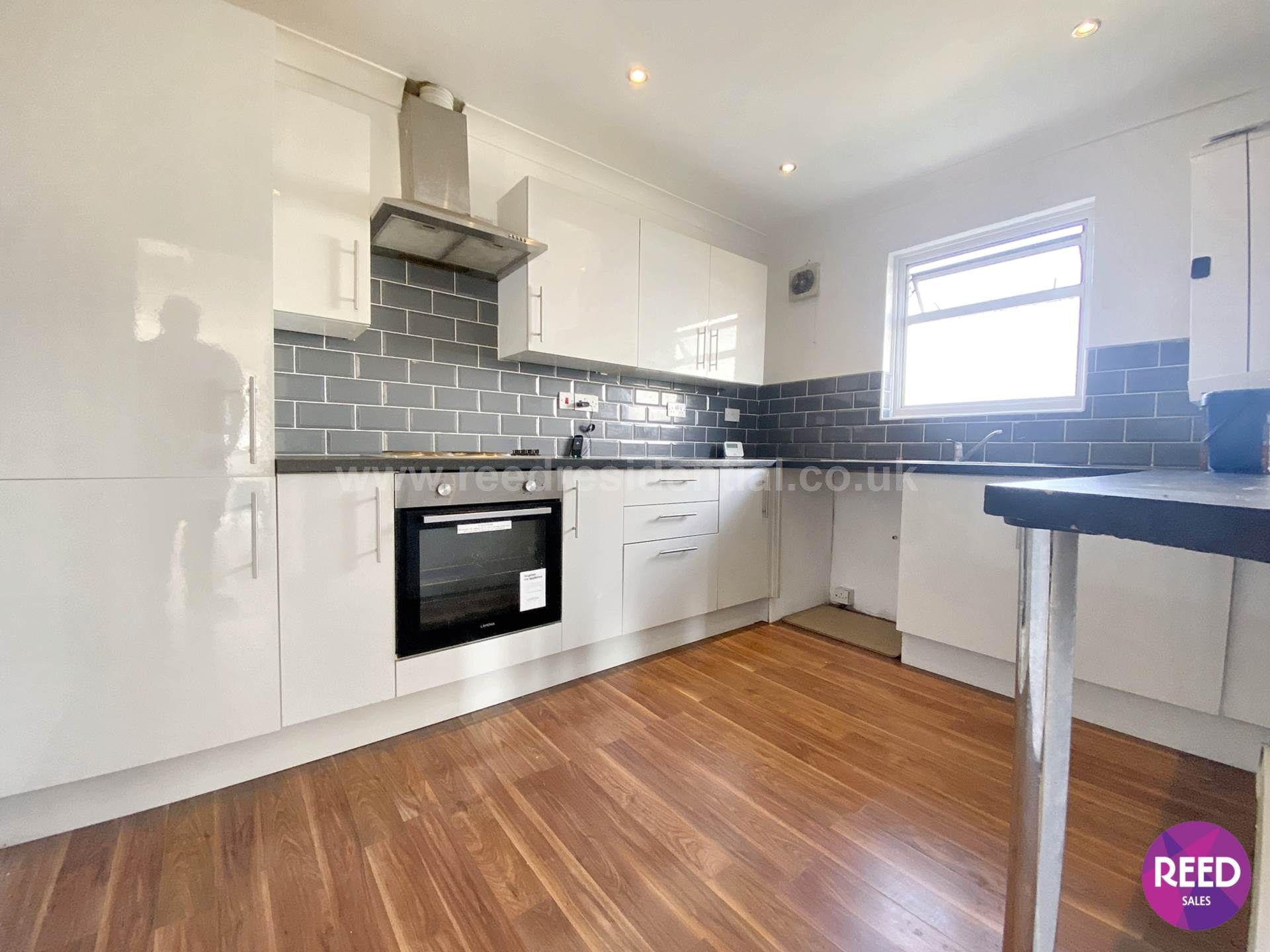 Additional Property Image 3 bedroom Semi Detached Bungalow to rent in Westcliff On Sea 4