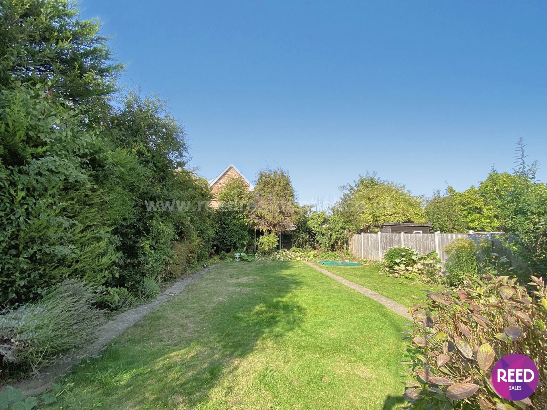 Additional Property Image 3 bedroom Semi Detached Bungalow to rent in Westcliff On Sea 10