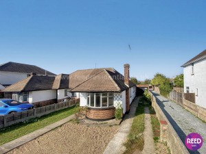 3 bedroom Semi Detached Bungalow to rent in Westcliff On Sea