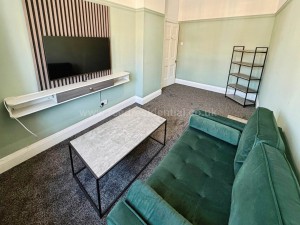 2 bedroom Apartment to rent in Birmingham