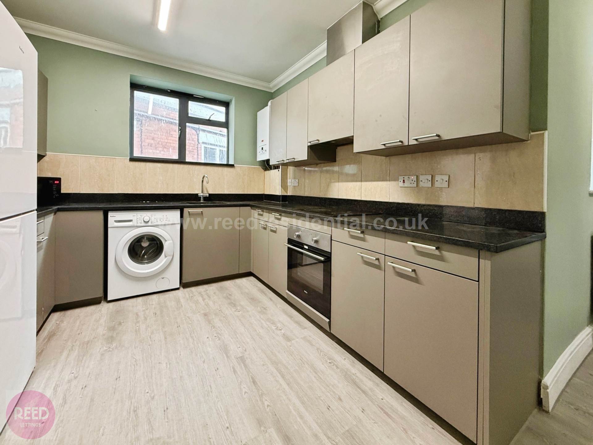 Additional Property Image 6 bedroom Apartment to rent in Nottingham 5